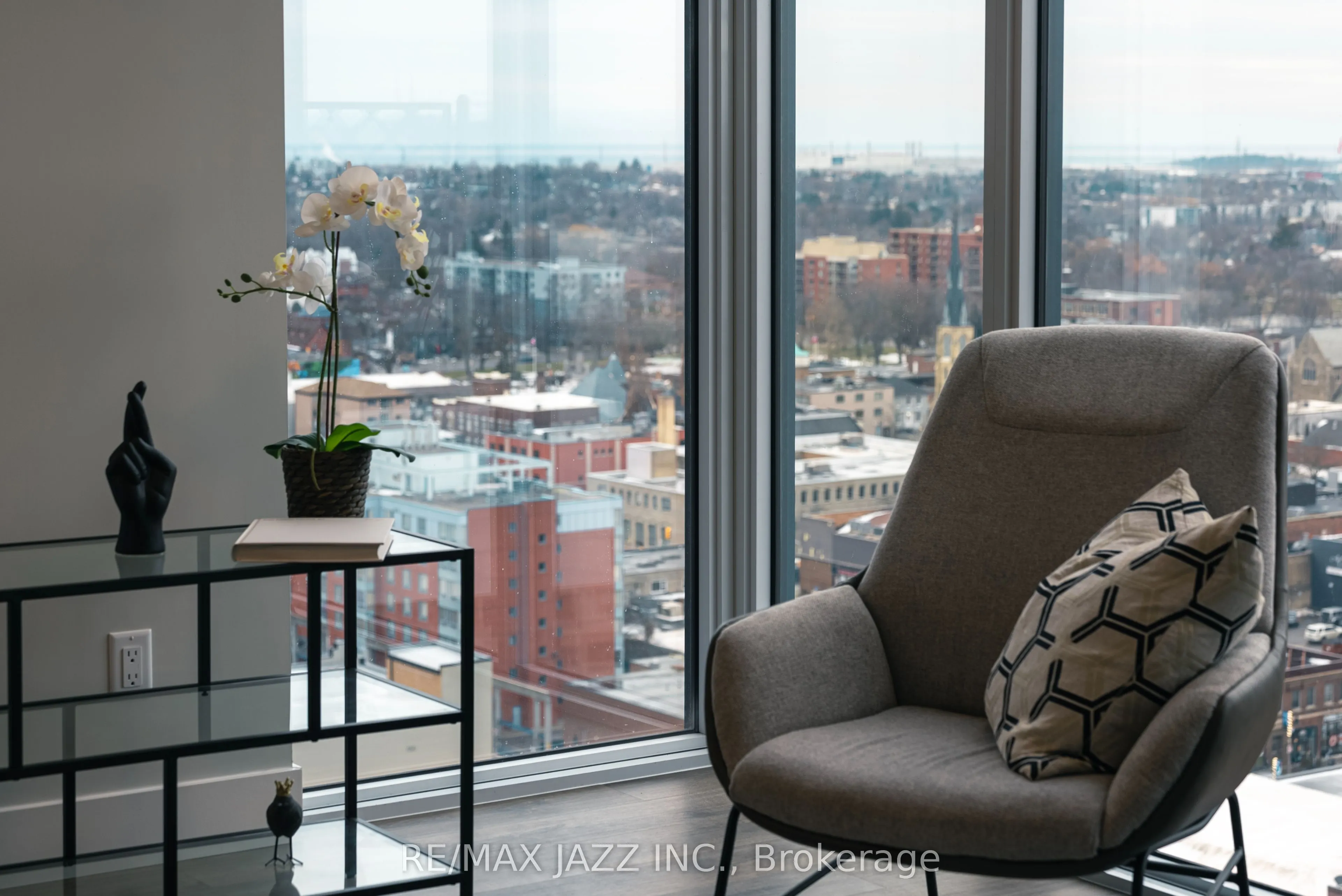 80 Bond Street E, #508