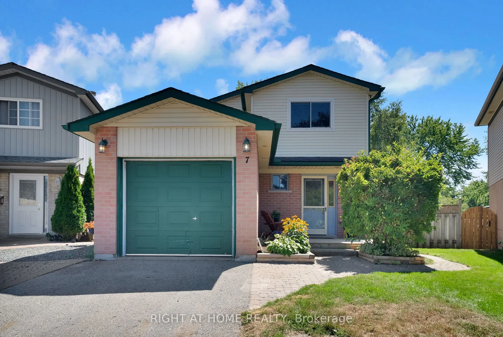 7 Hailey Court