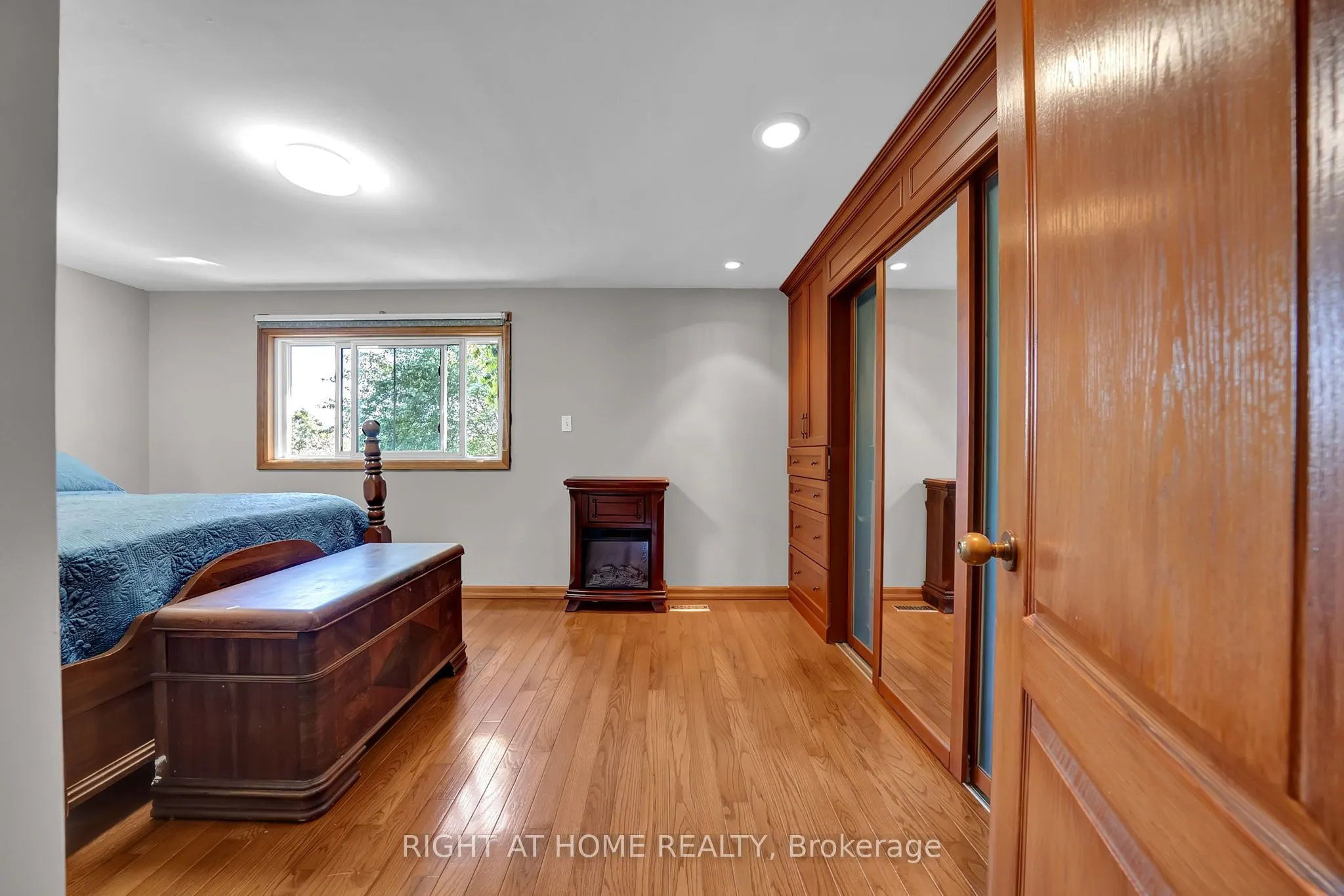 7 Hailey Court