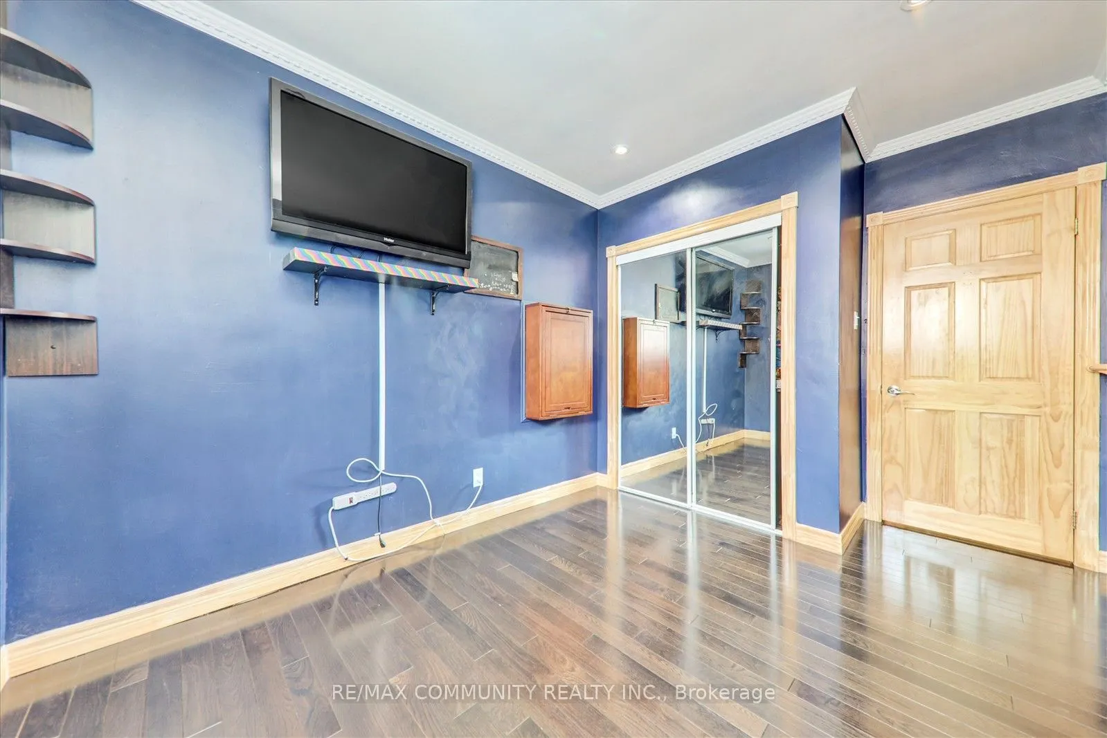 837 Scarborough Golf Club Road