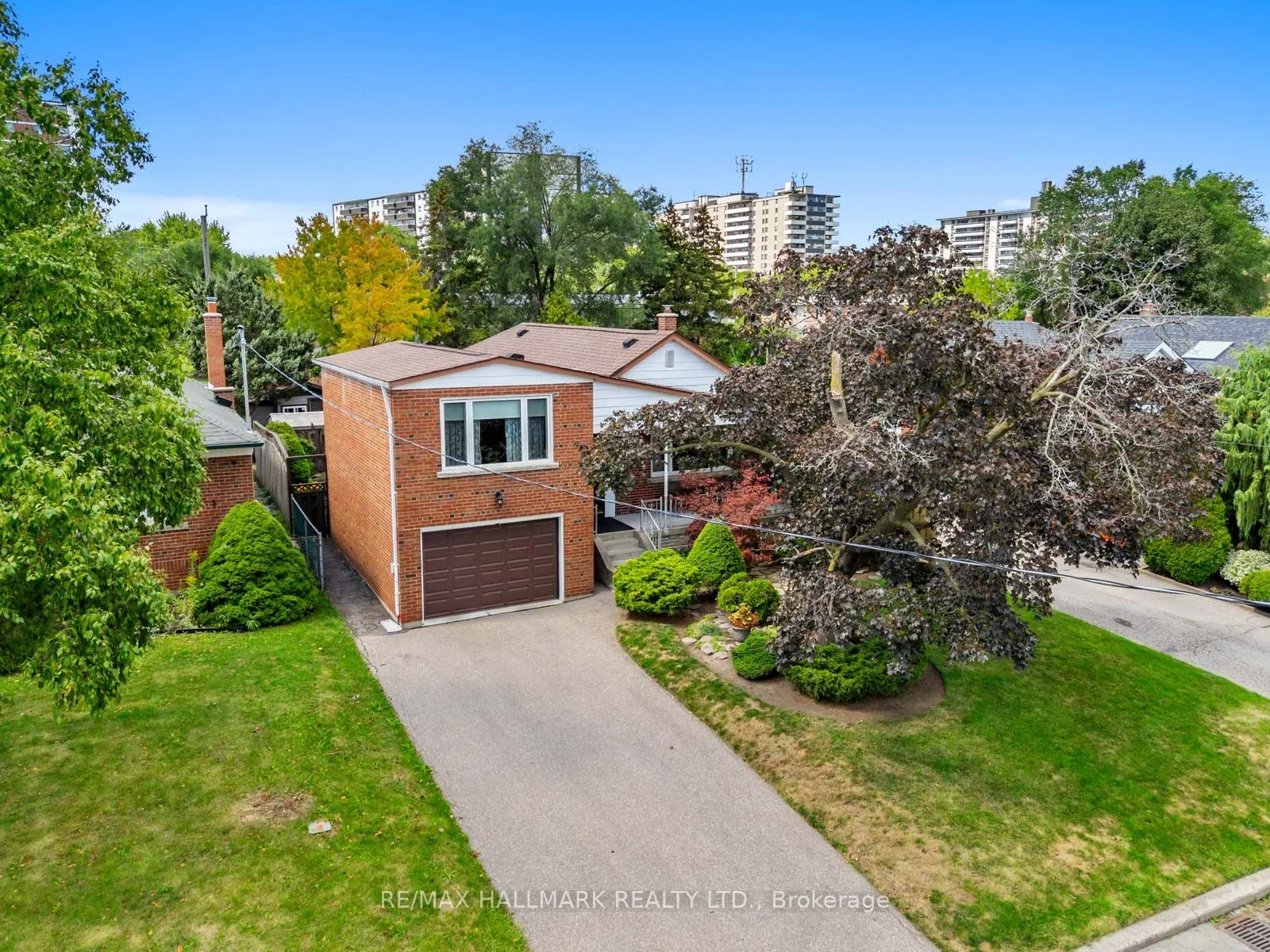 60 Greylawn Crescent