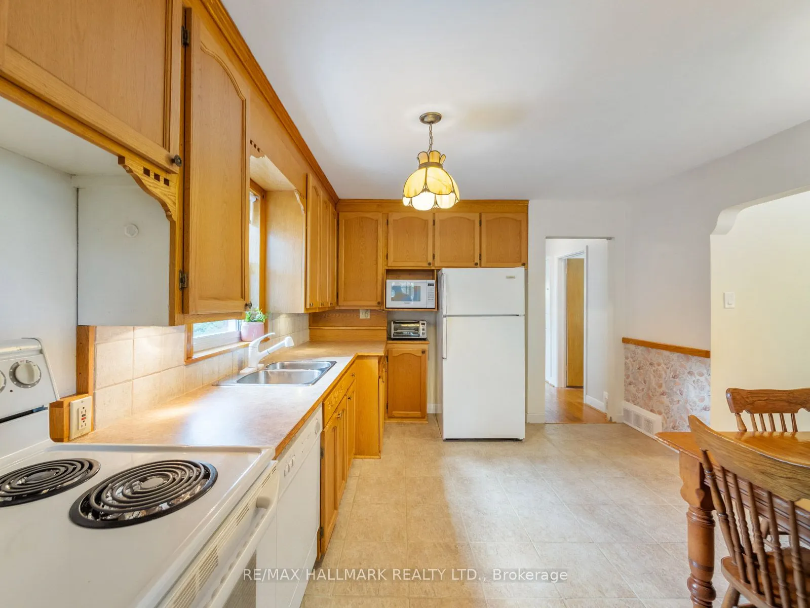 60 Greylawn Crescent