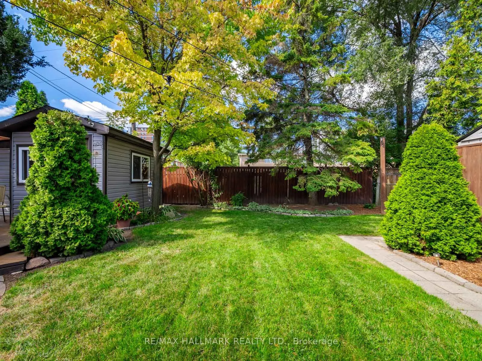 60 Greylawn Crescent