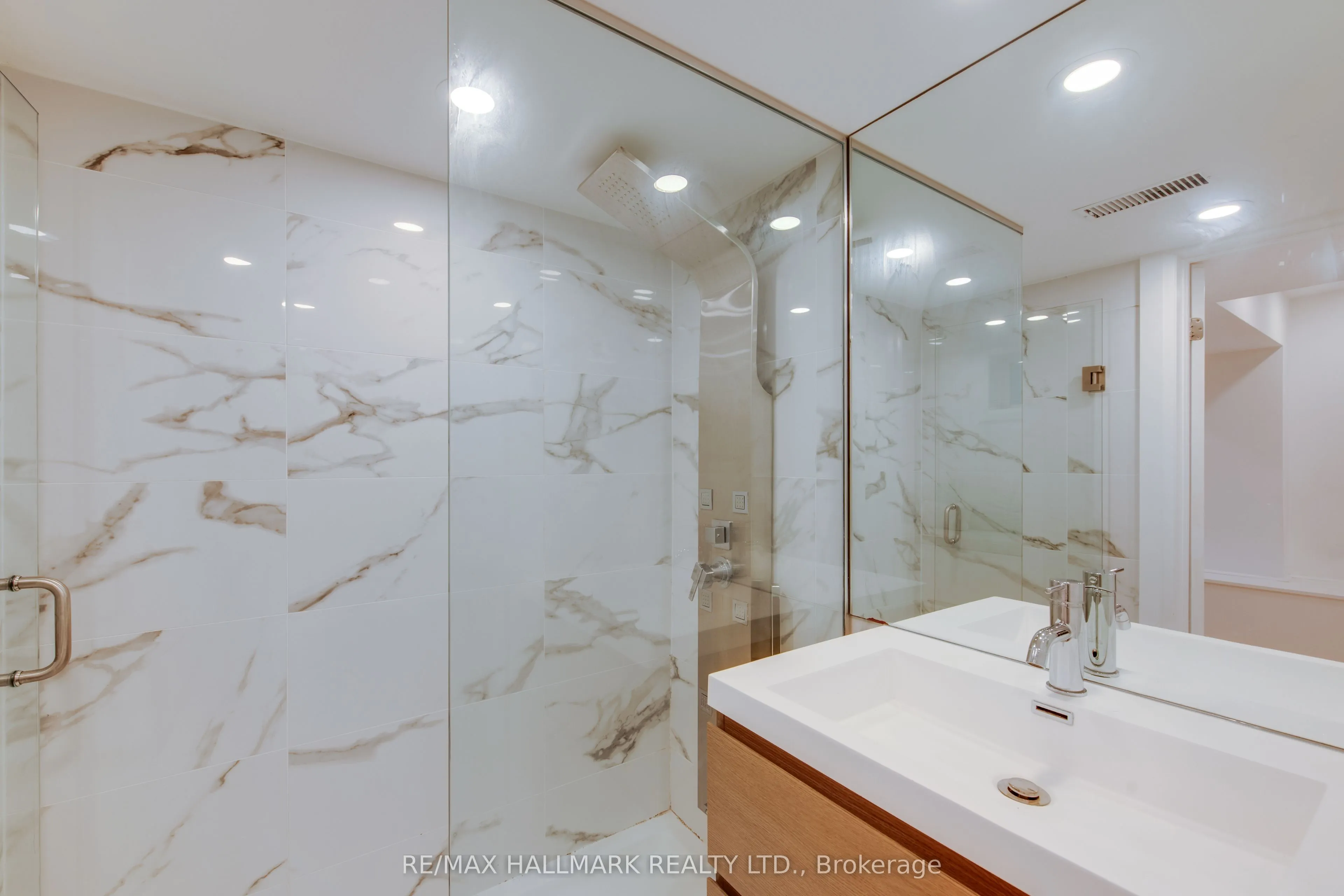 210 Parkmount Road, #Lower