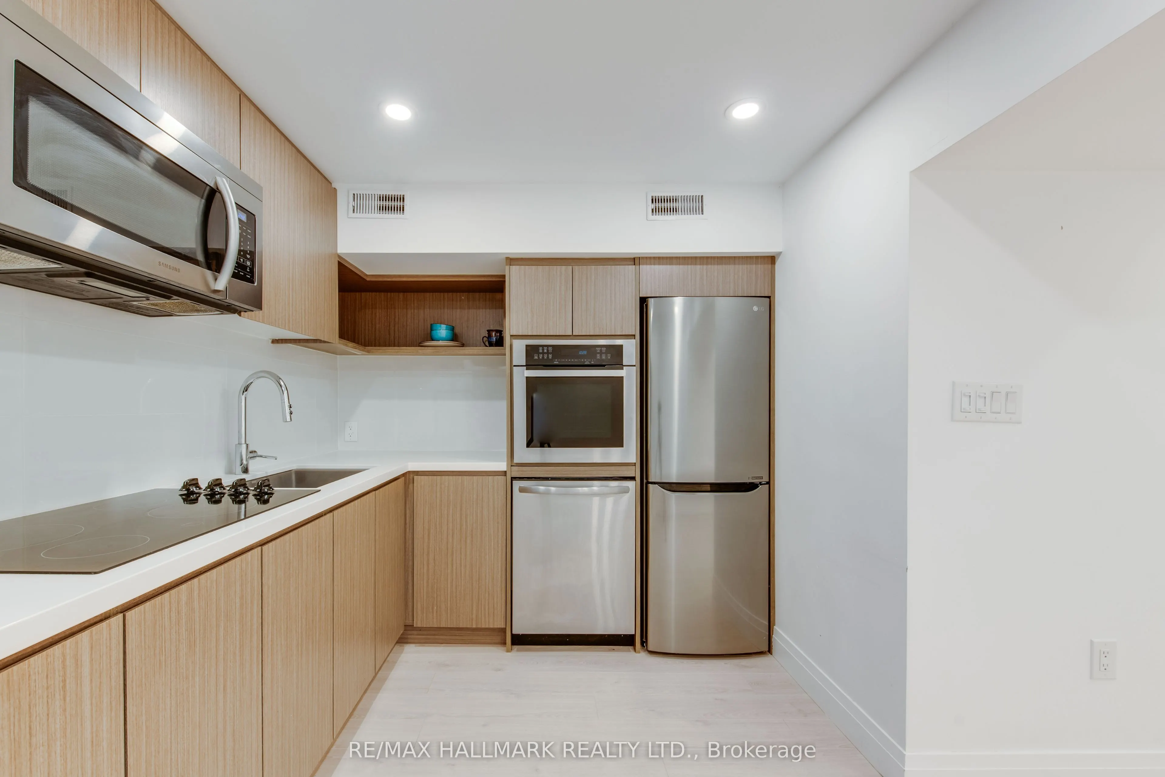 210 Parkmount Road, #Lower