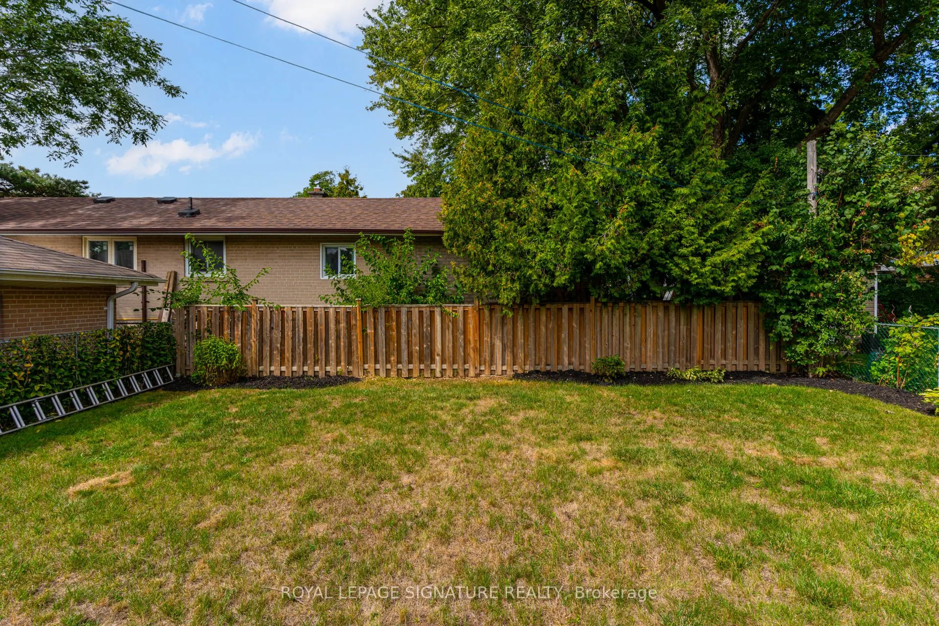 4 Stillbrook Court