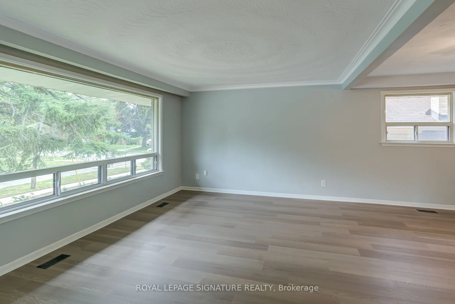 4 Stillbrook Court