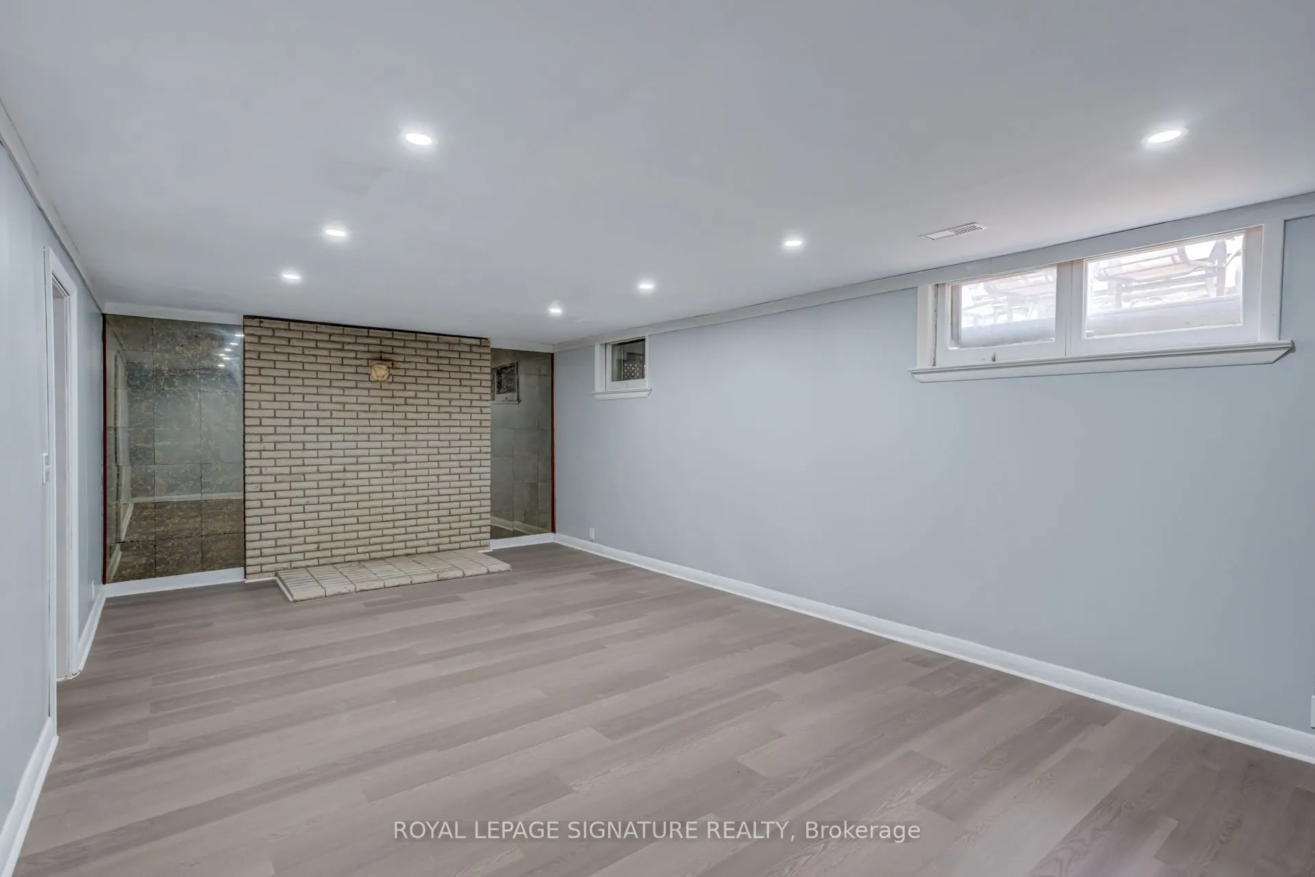 4 Stillbrook Court