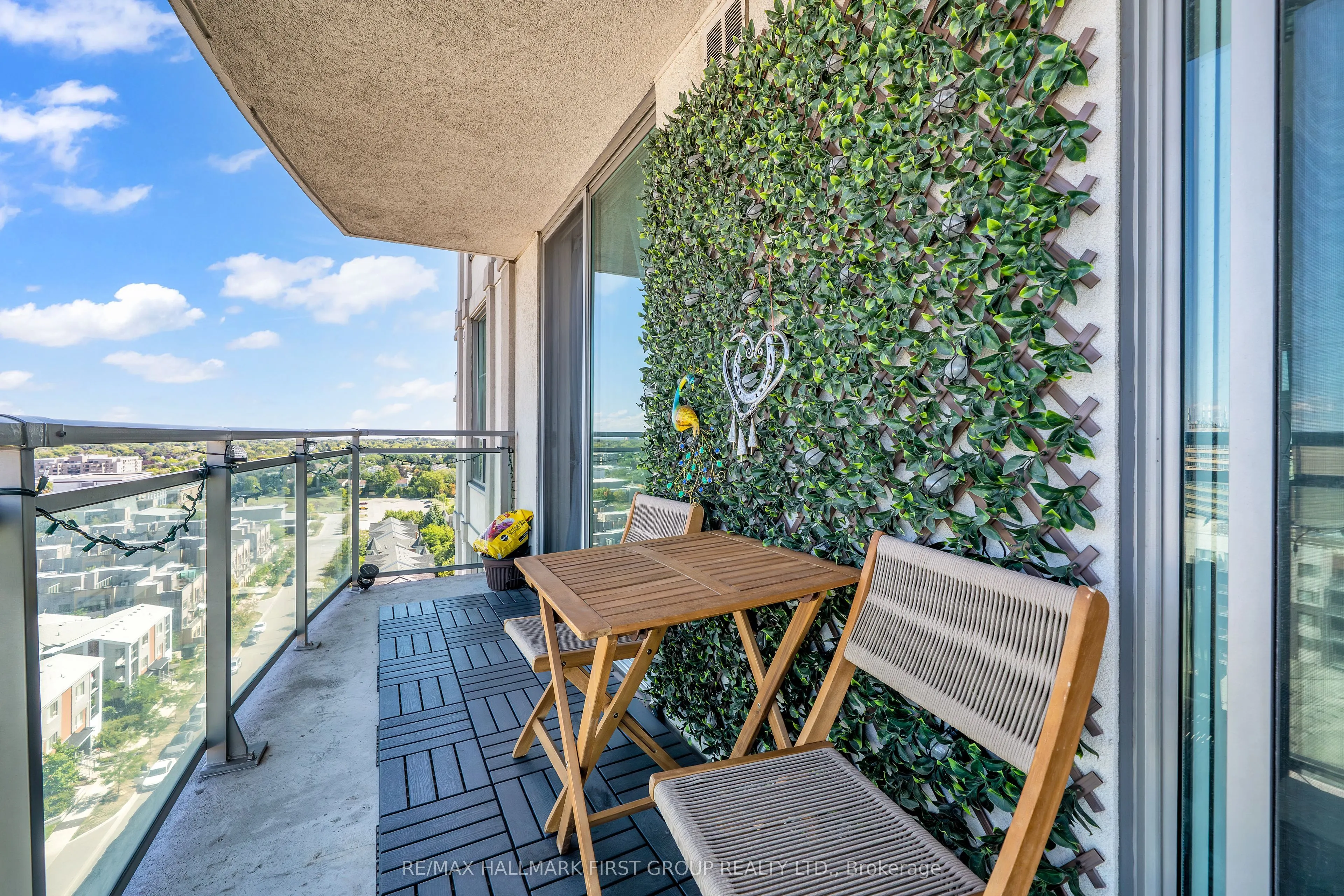 6 Rosebank Drive, #15A