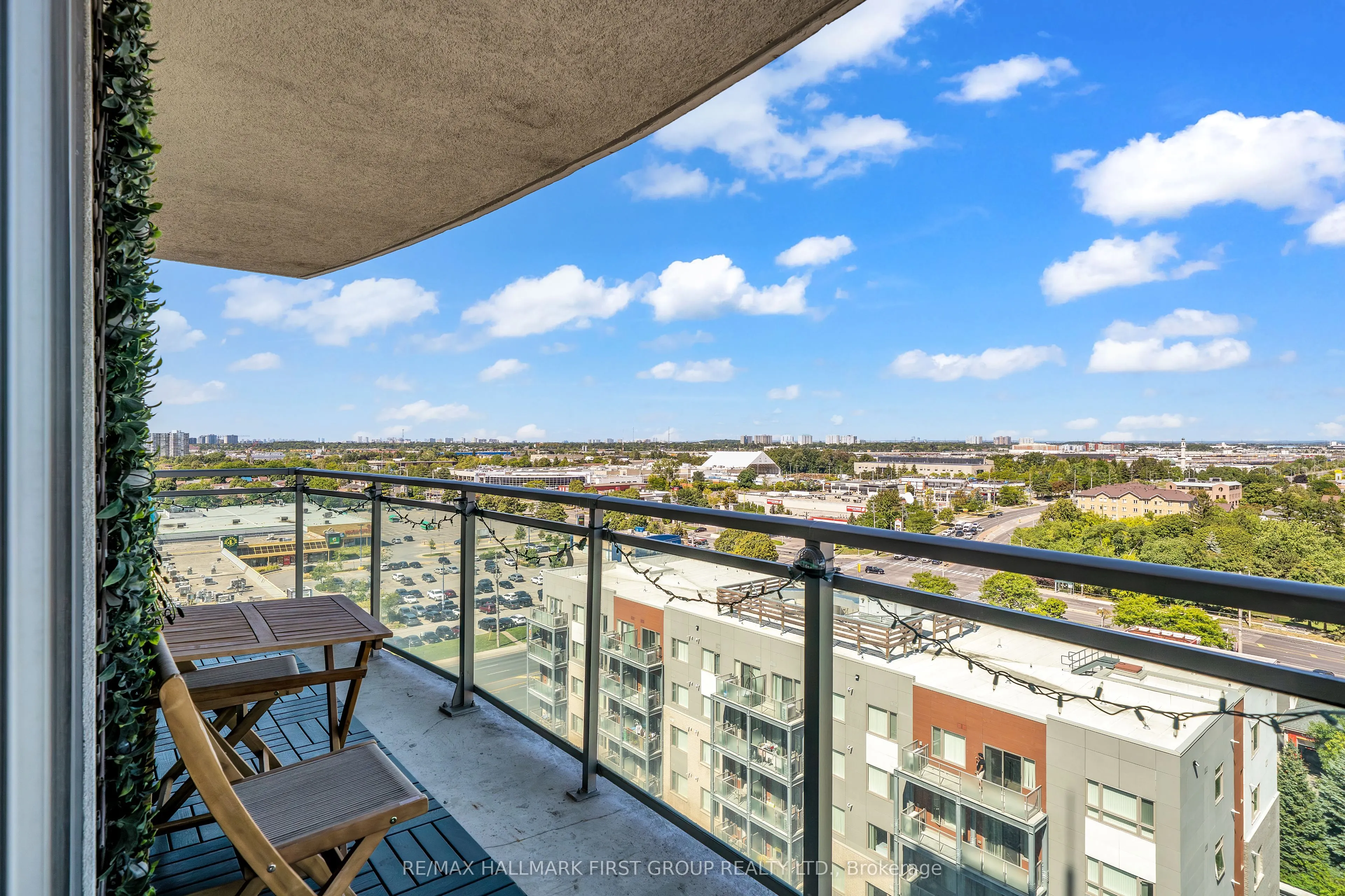 6 Rosebank Drive, #15A