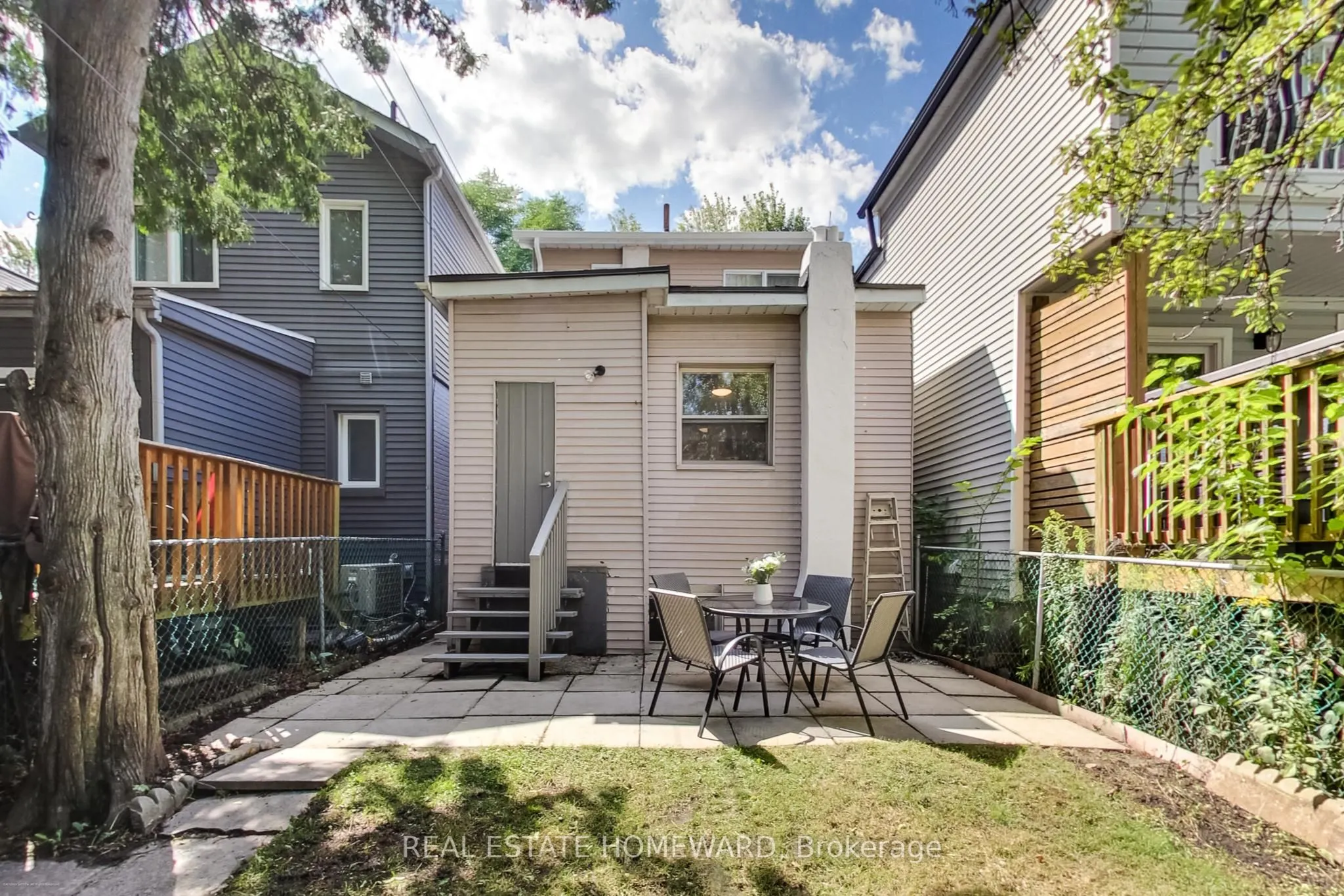 111 Parkmount Road