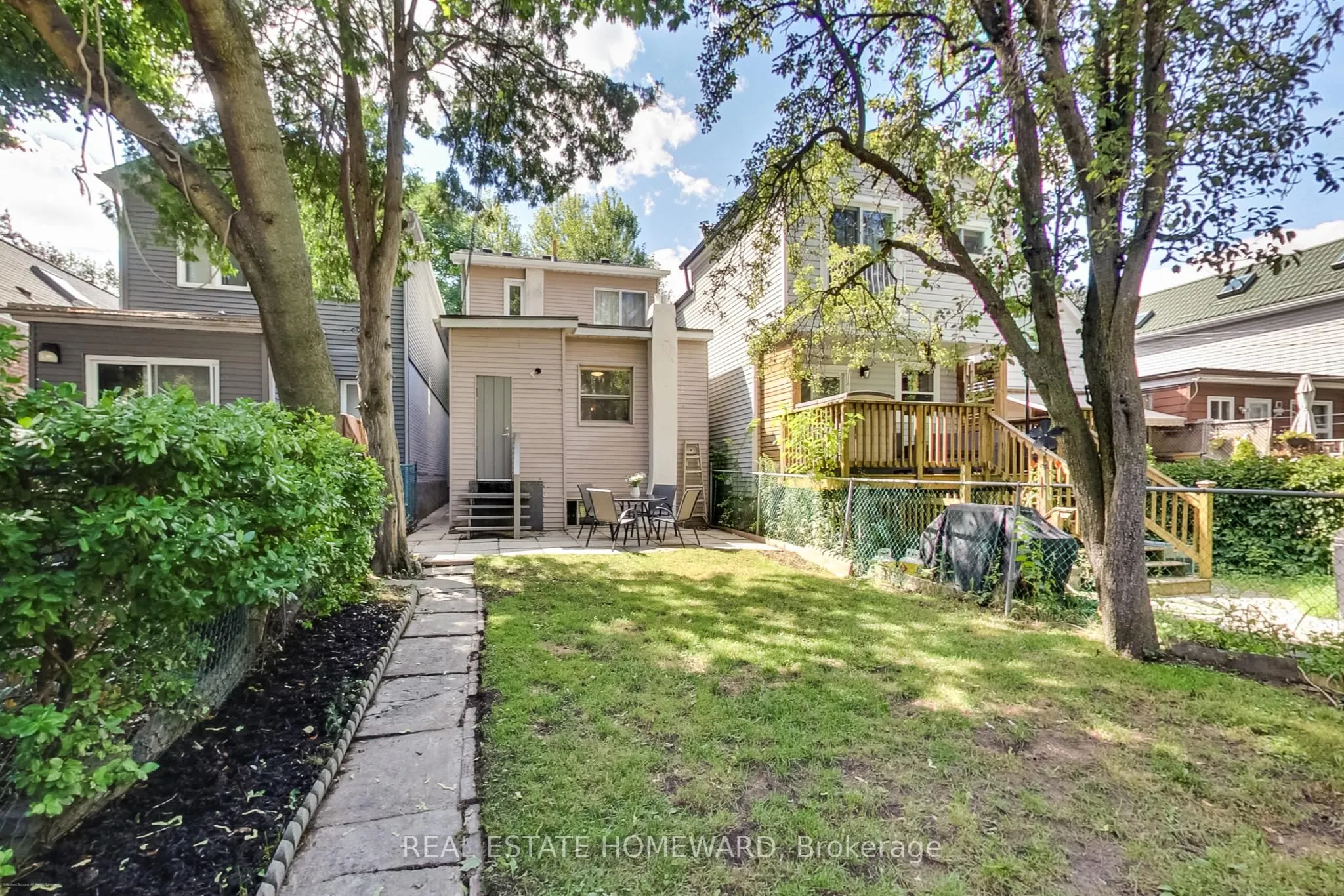 111 Parkmount Road