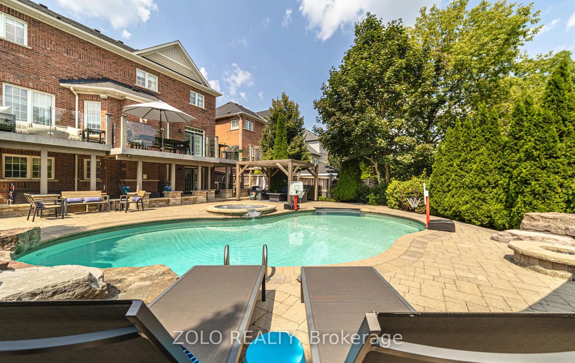 3 Covington Drive