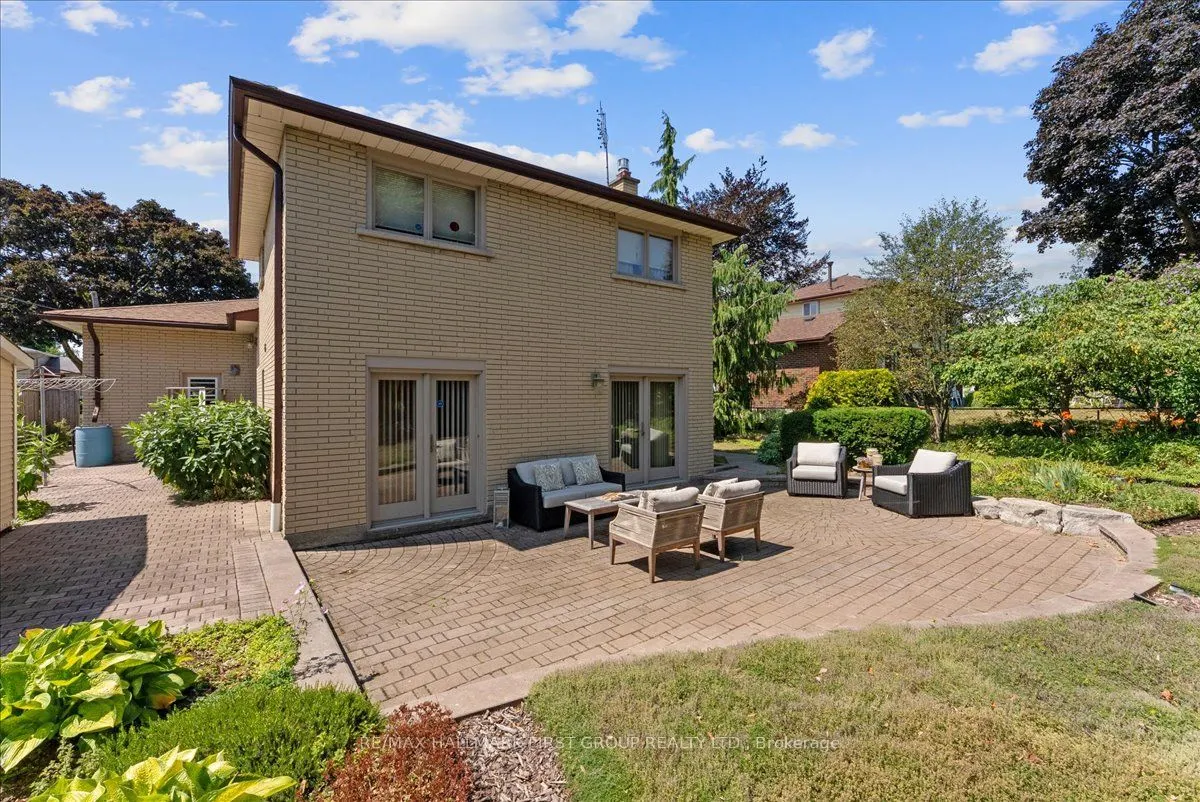 77 Hills Road