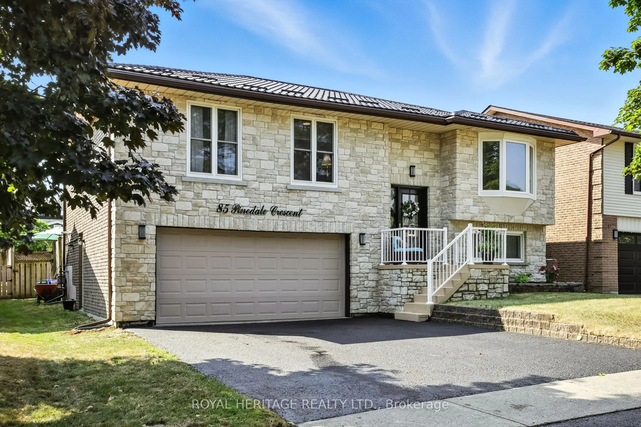 85 Pinedale Crescent