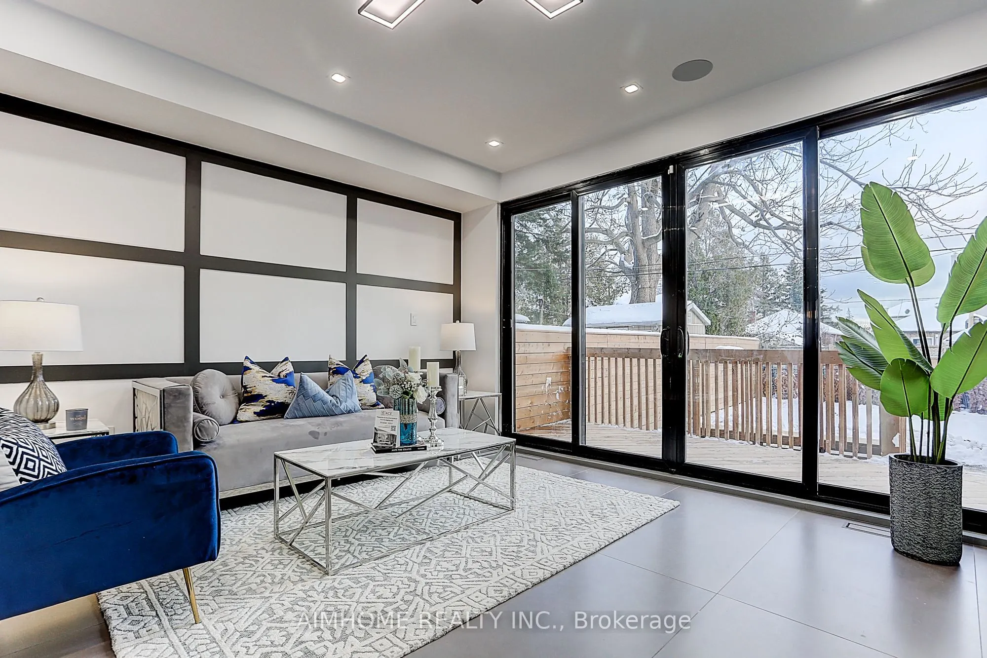 15 Holborne Avenue