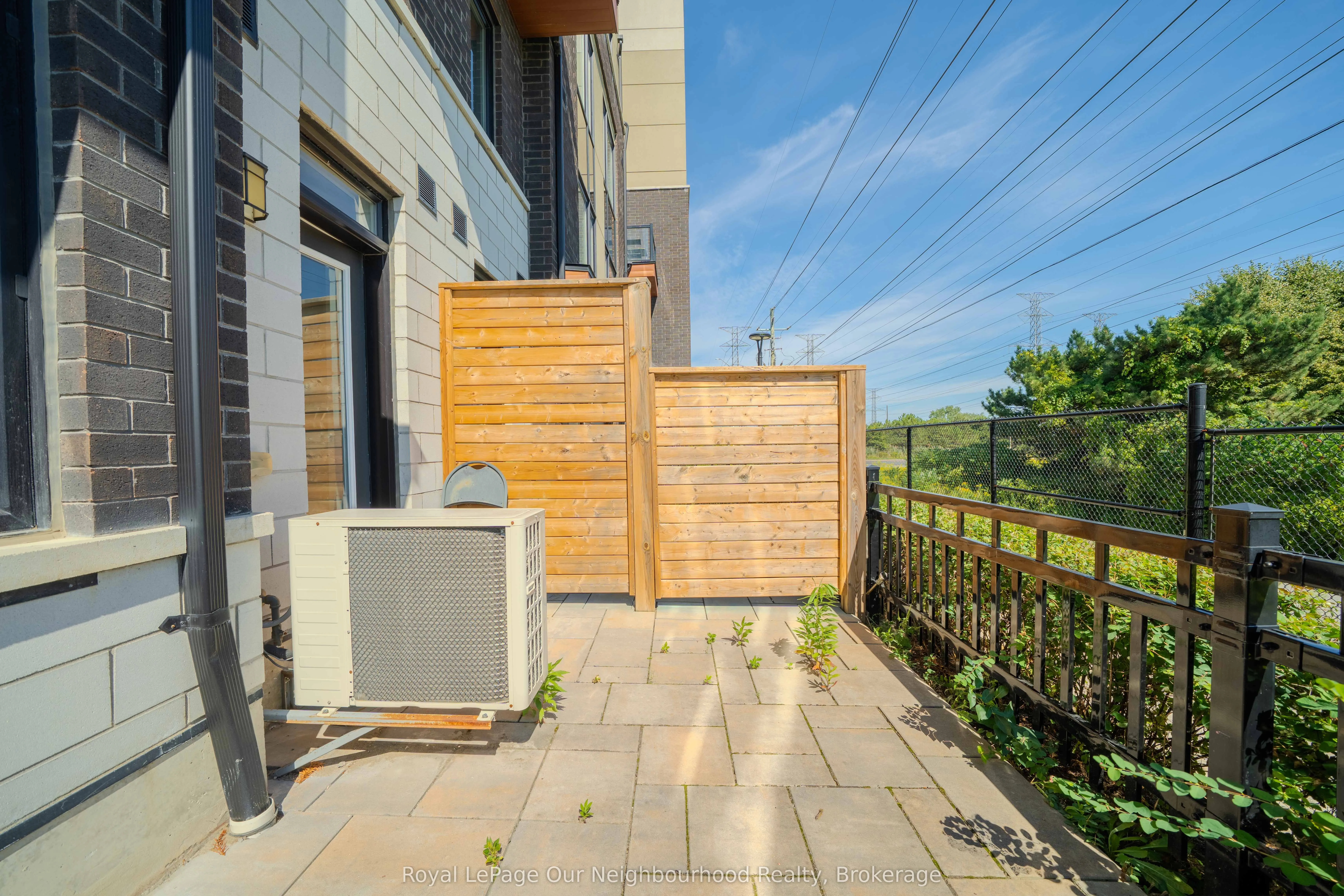 1555 Kingston Road, #205