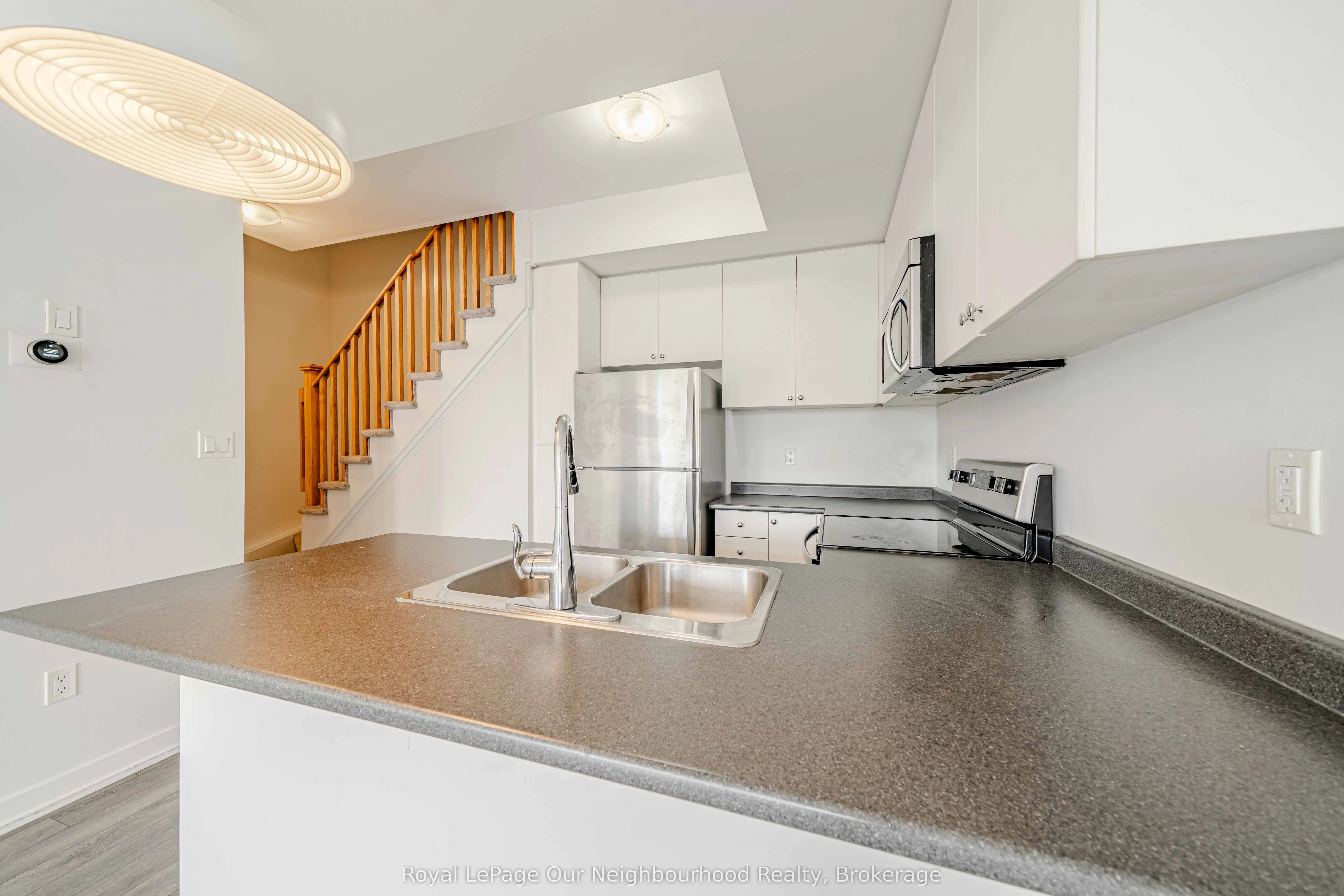 1555 Kingston Road, #205