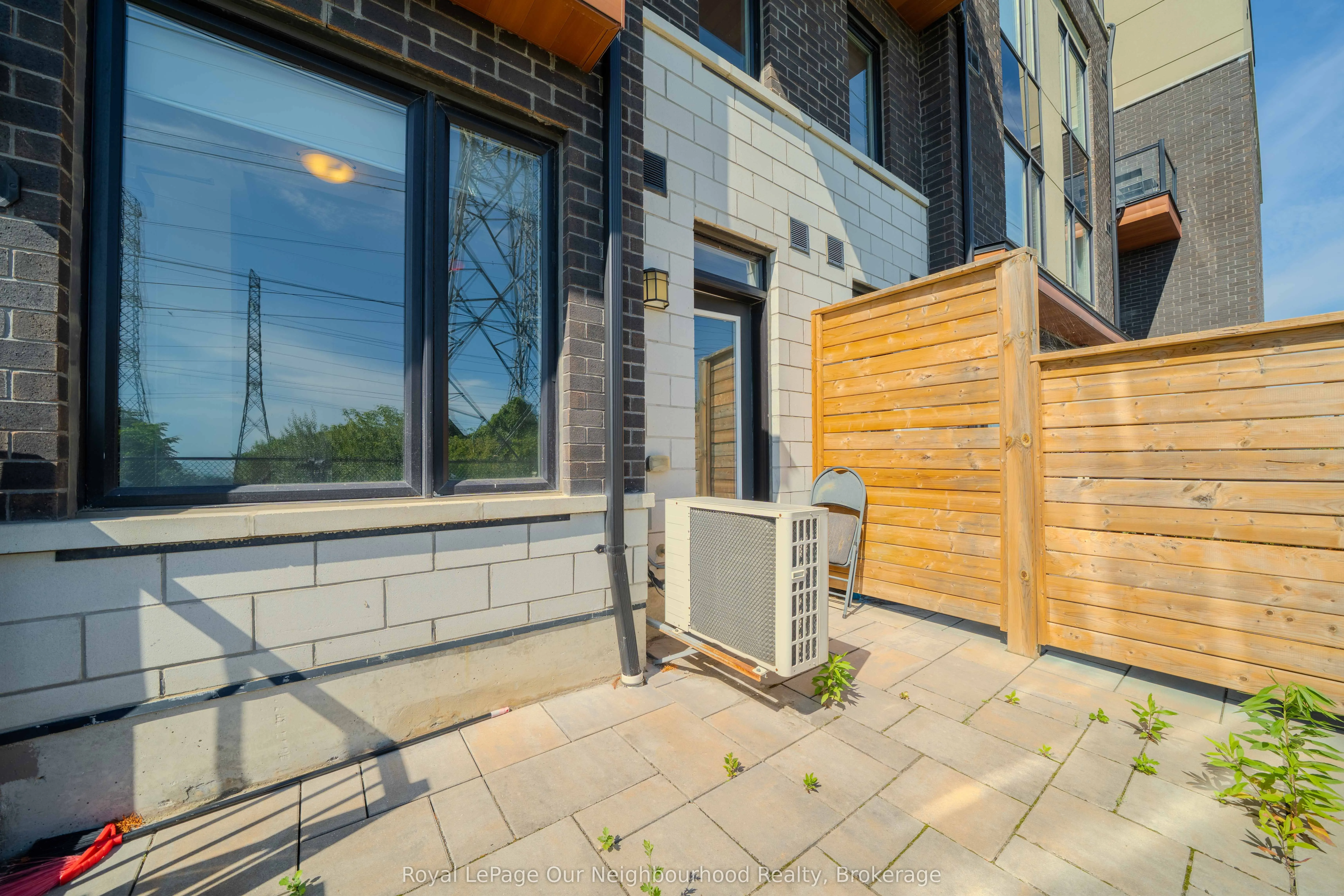 1555 Kingston Road, #205