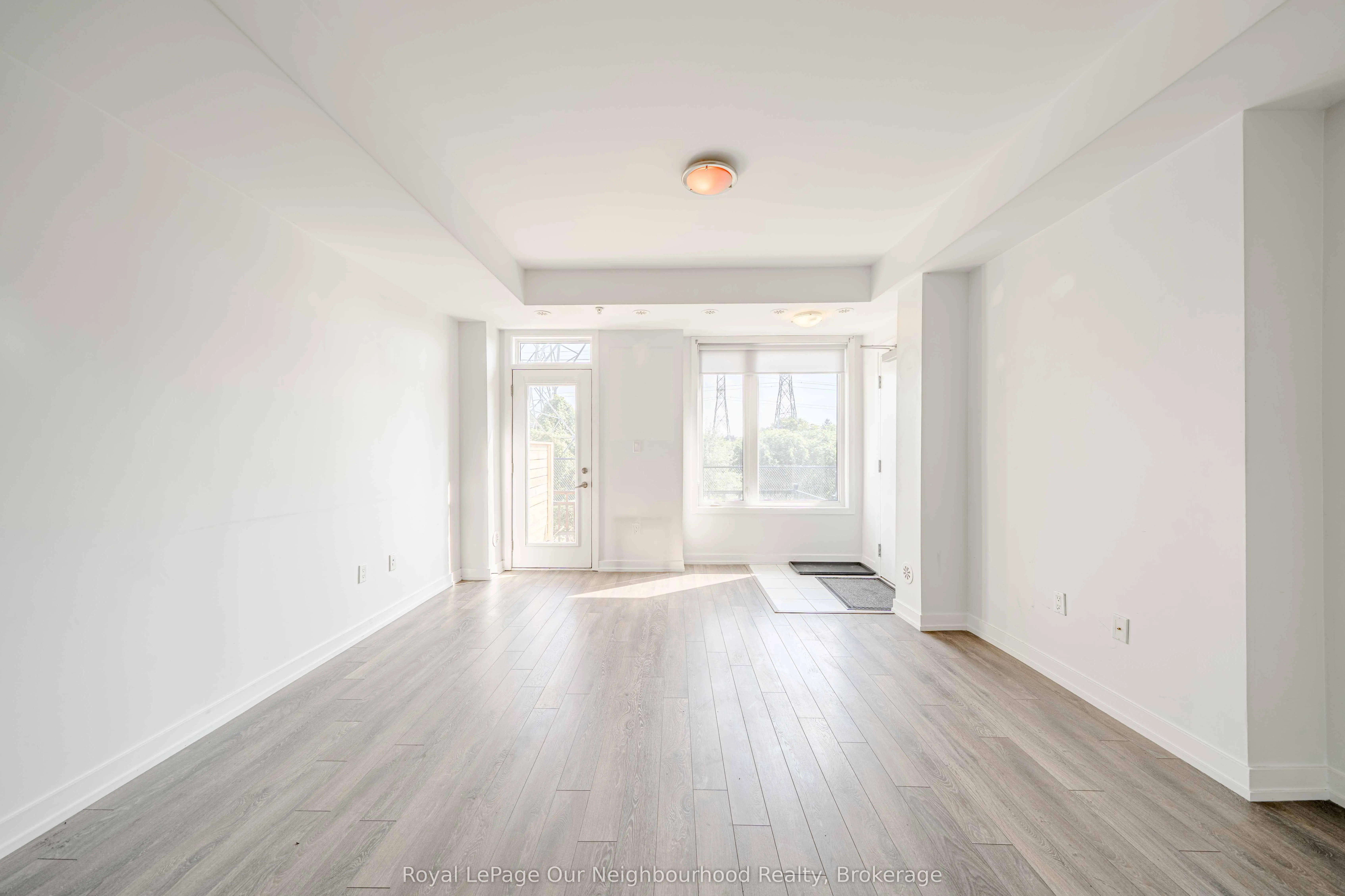 1555 Kingston Road, #205