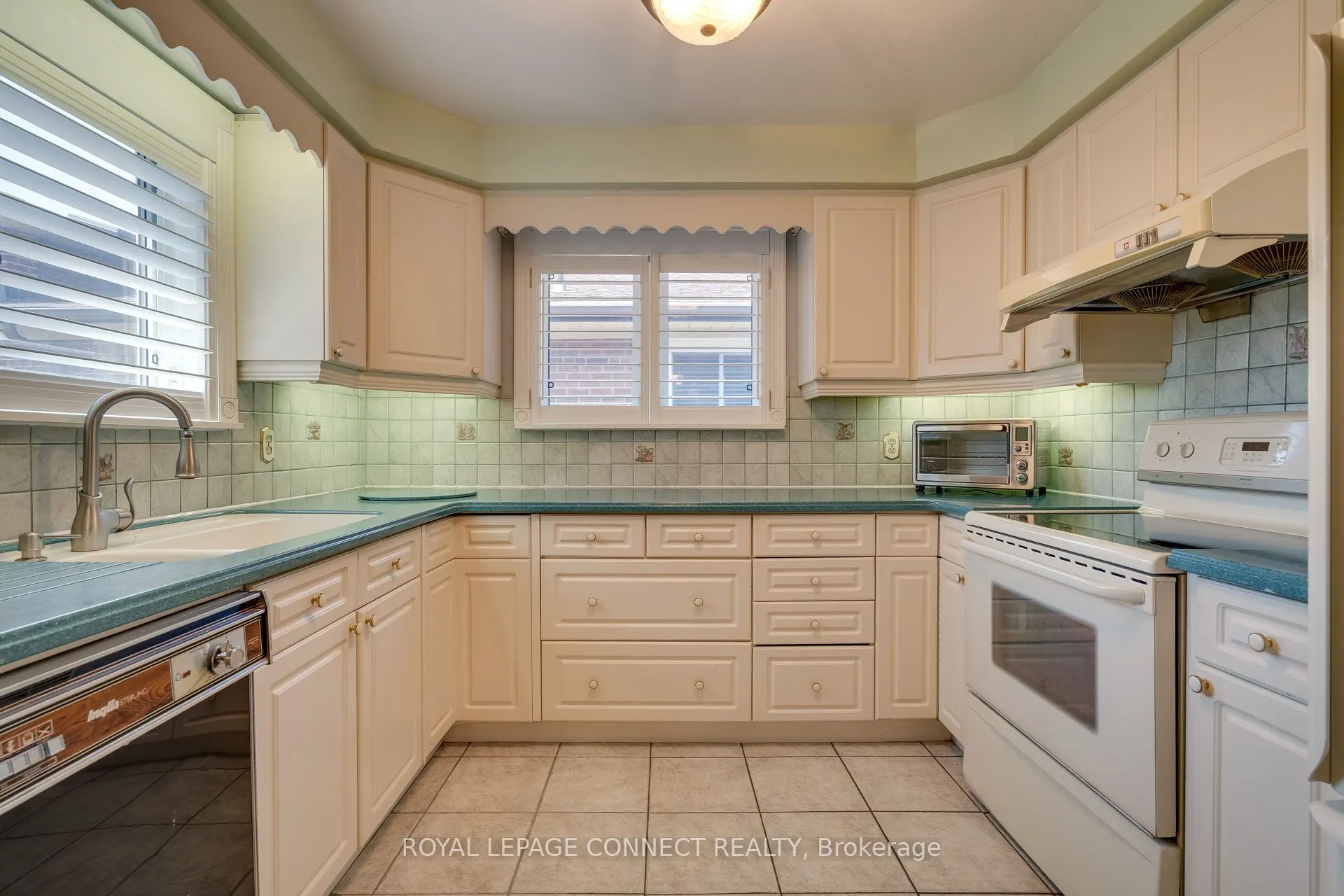 17 Altair Avenue