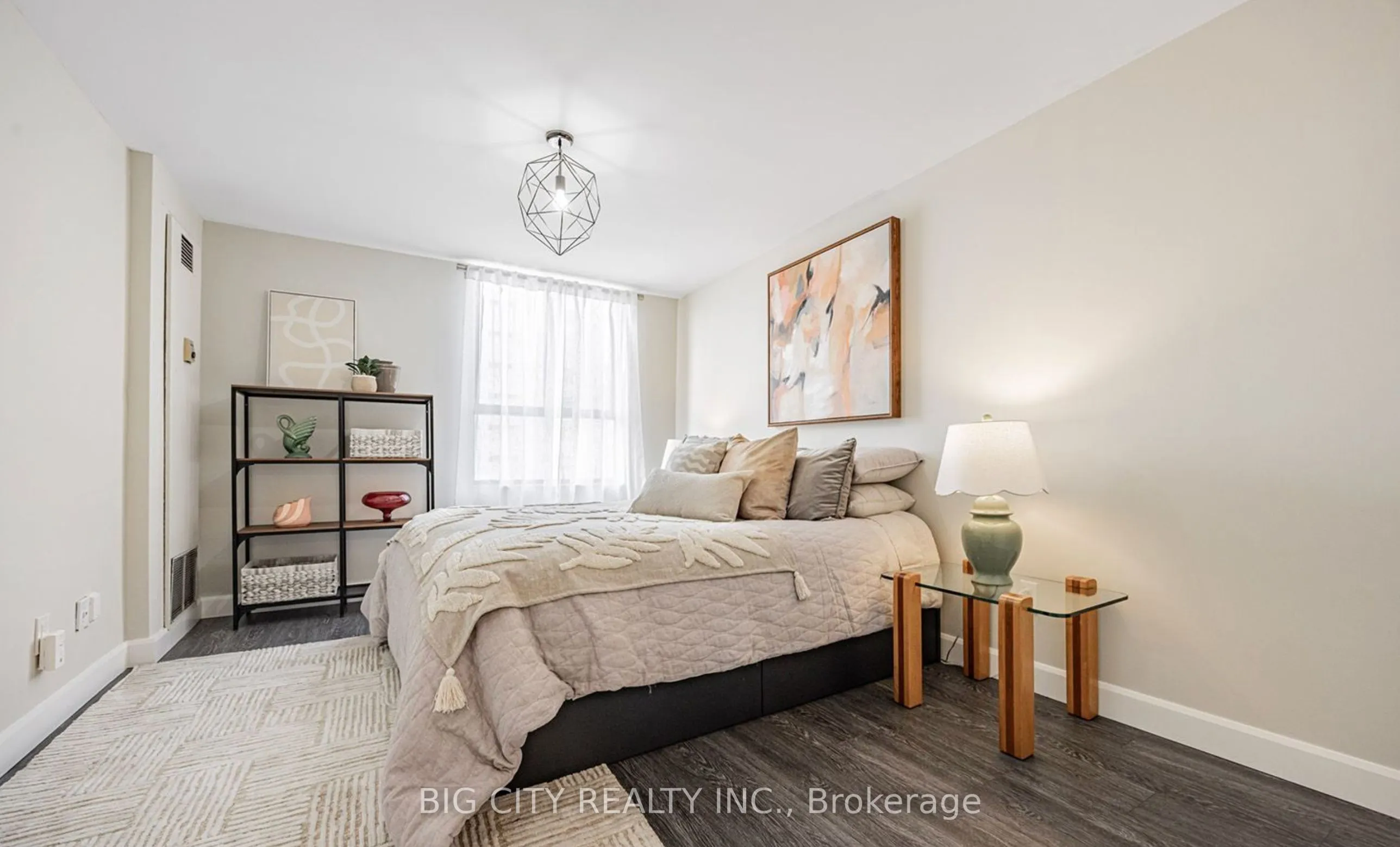 2721 Victoria Park Avenue, #506