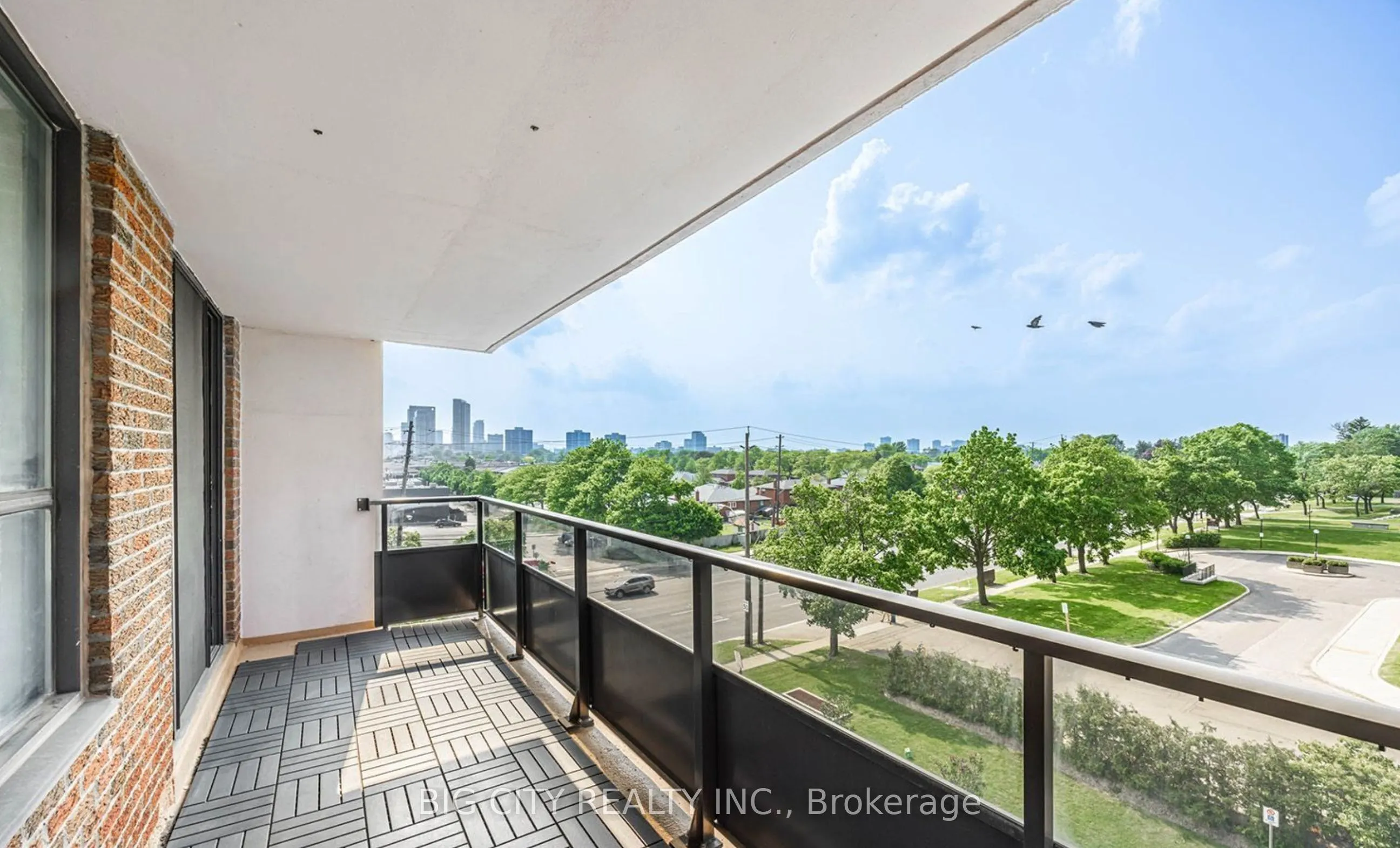 2721 Victoria Park Avenue, #506