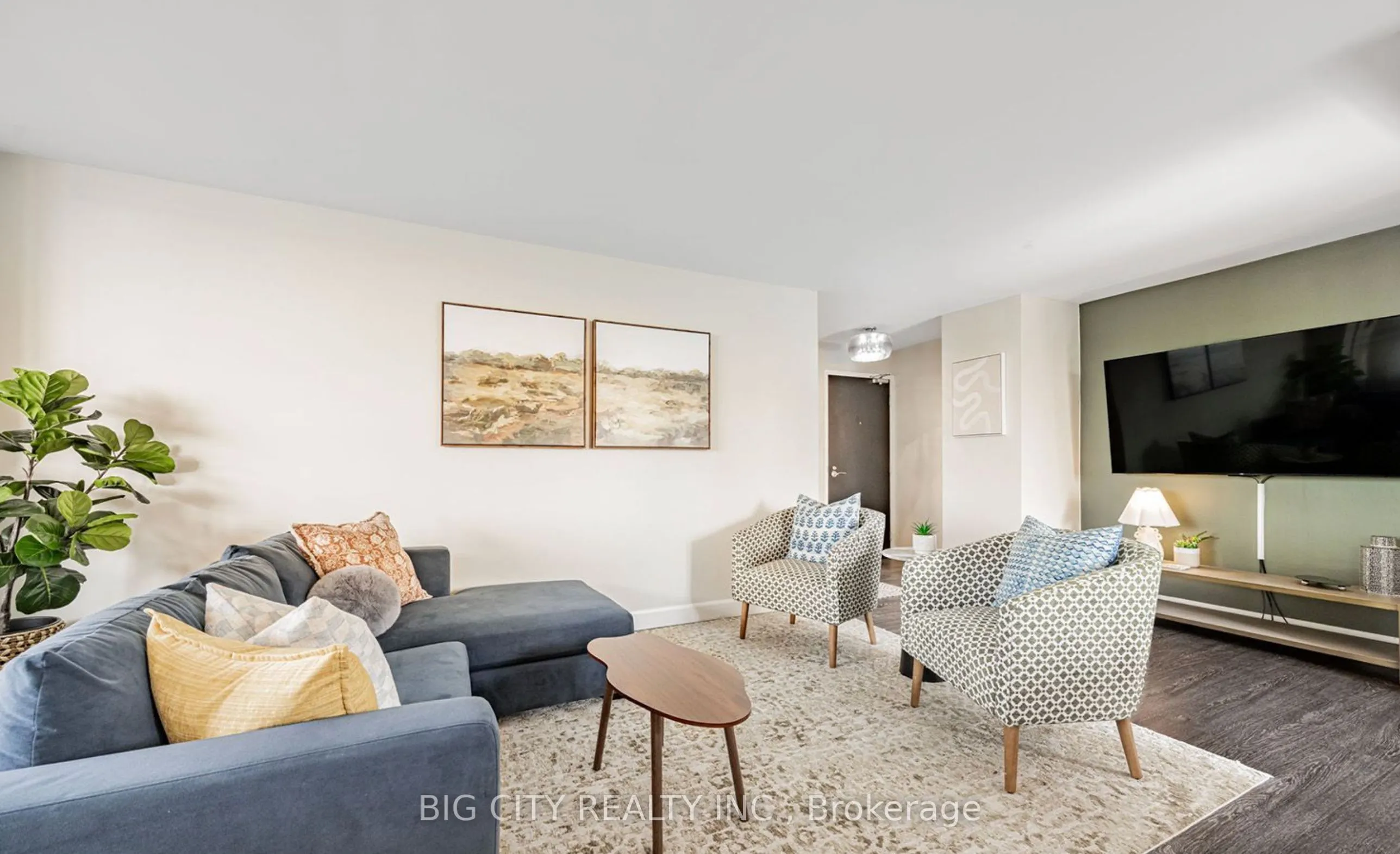 2721 Victoria Park Avenue, #506