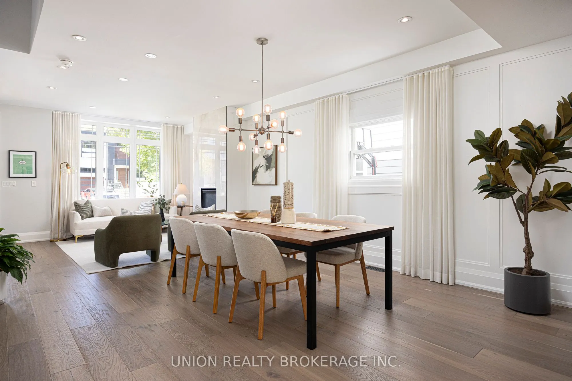 33 Hunt Club Drive