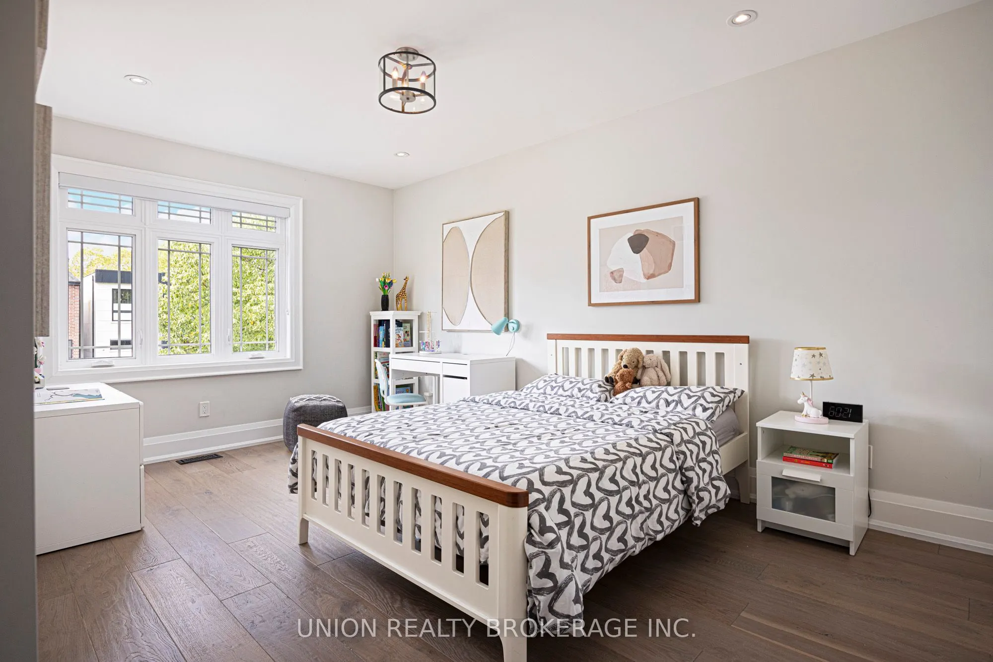 33 Hunt Club Drive