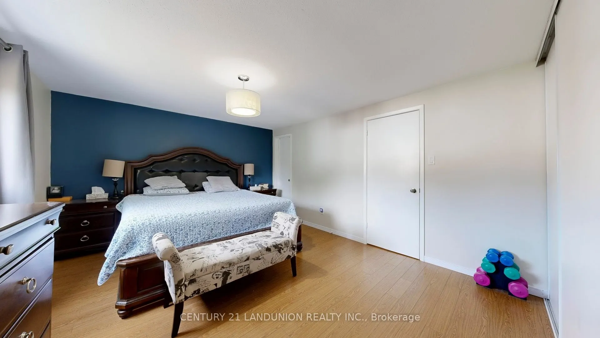 132 Silver Springs Boulevard