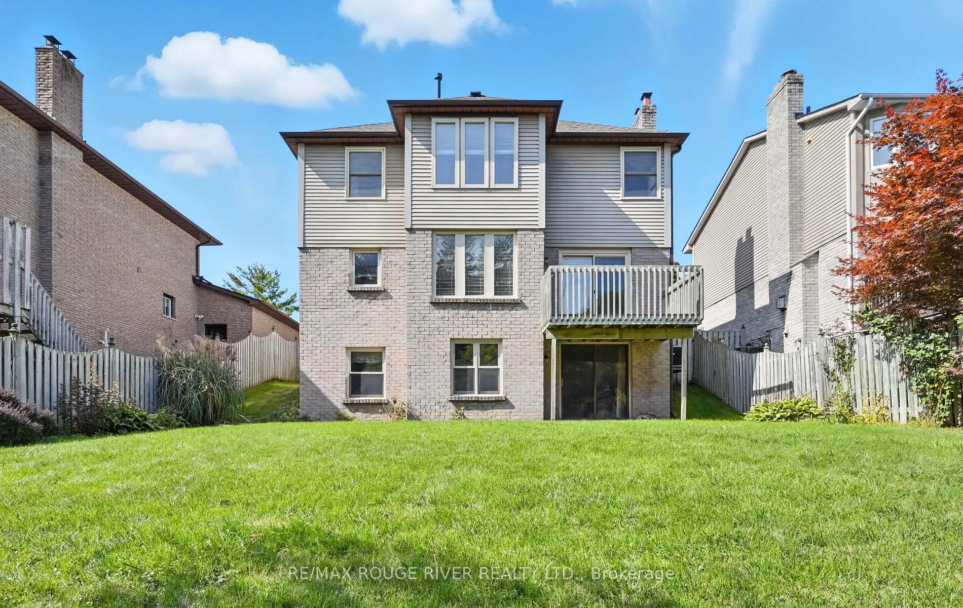 575 Dunrobin Court