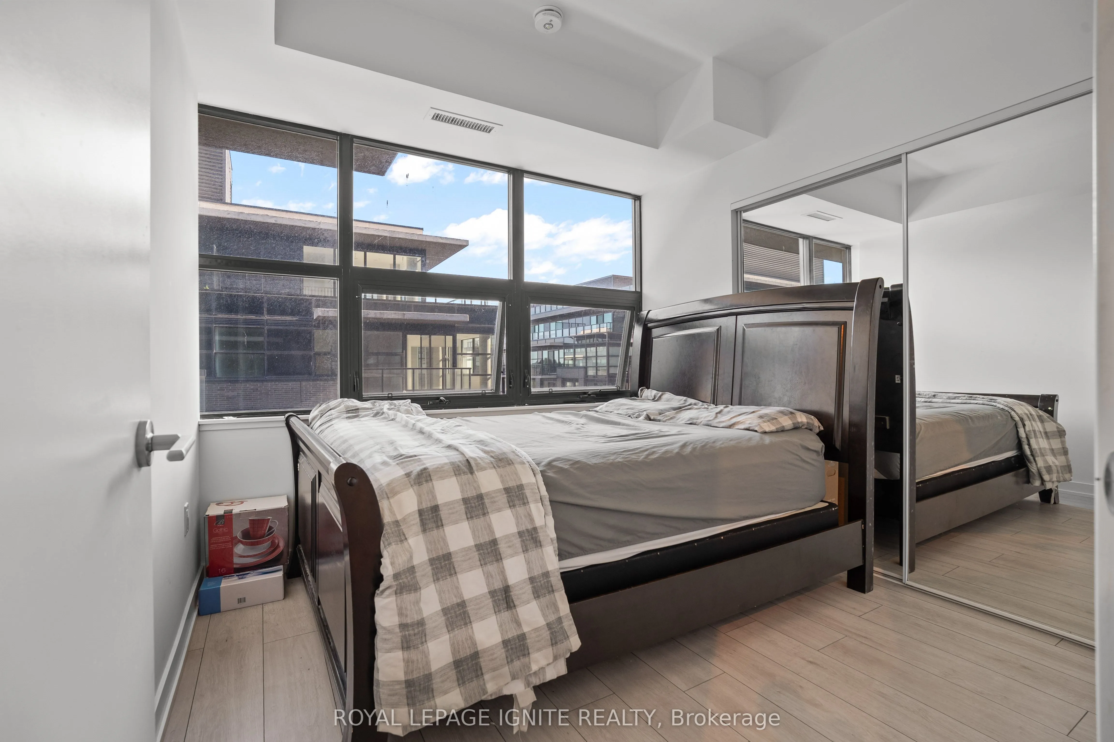 1604(B) Charles Street, #414