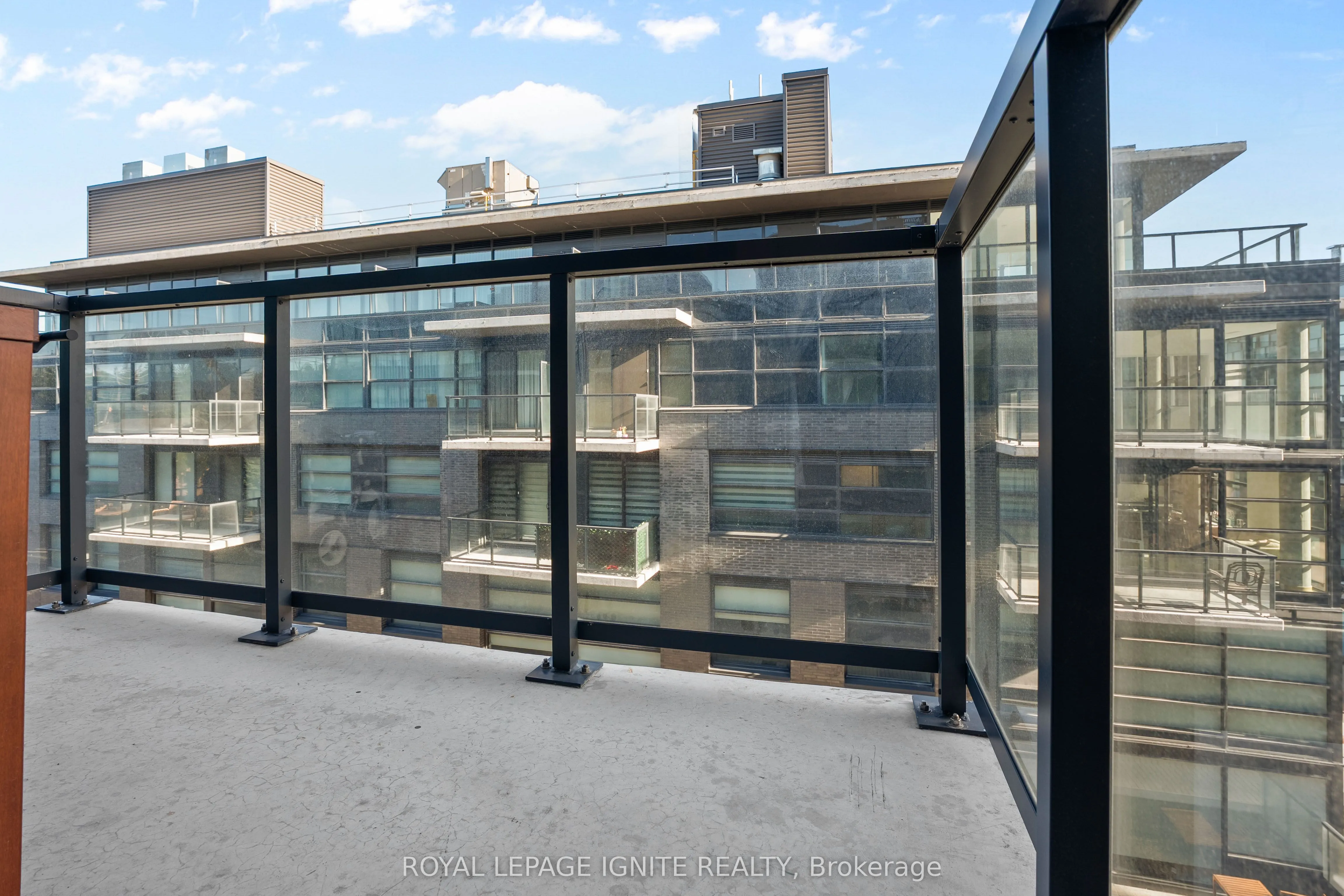 1604(B) Charles Street, #414