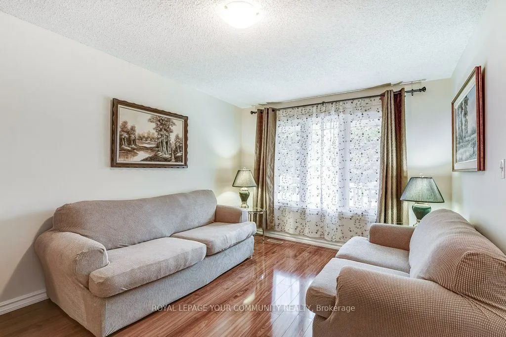 36 Stirling Avenue