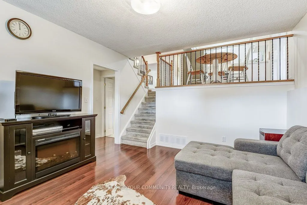 36 Stirling Avenue
