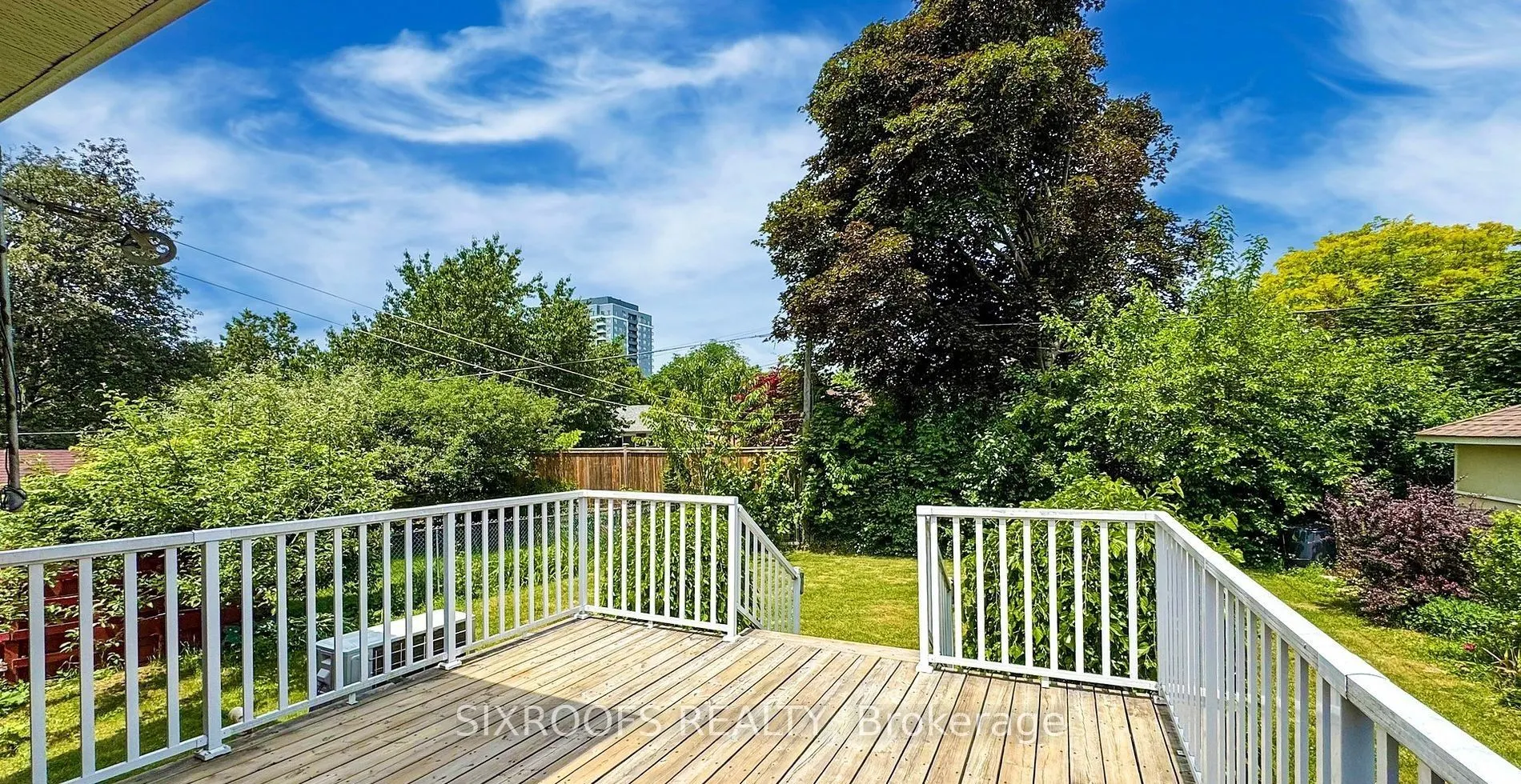 60 Beacham Crescent, #Upper