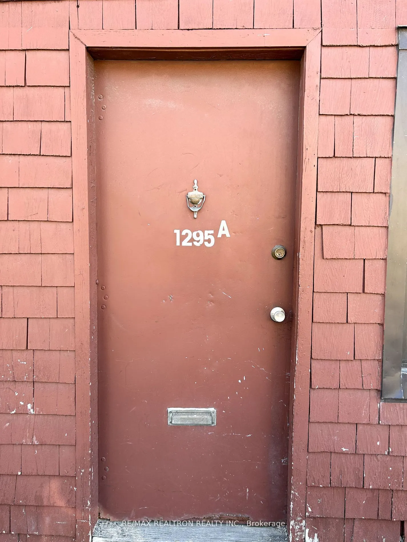 1295 Gerrard Street E, #3