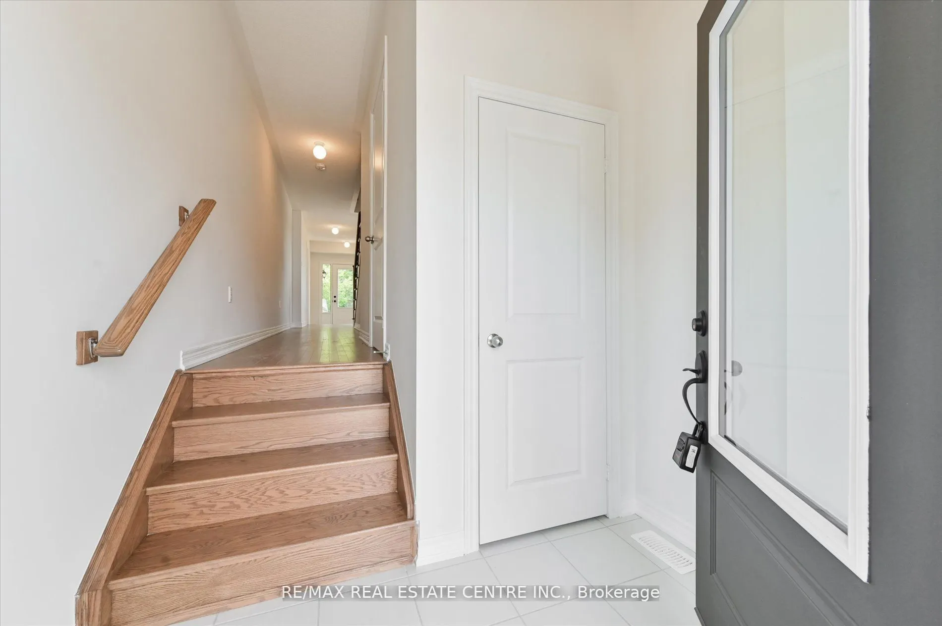 2 Cunliffe Lane