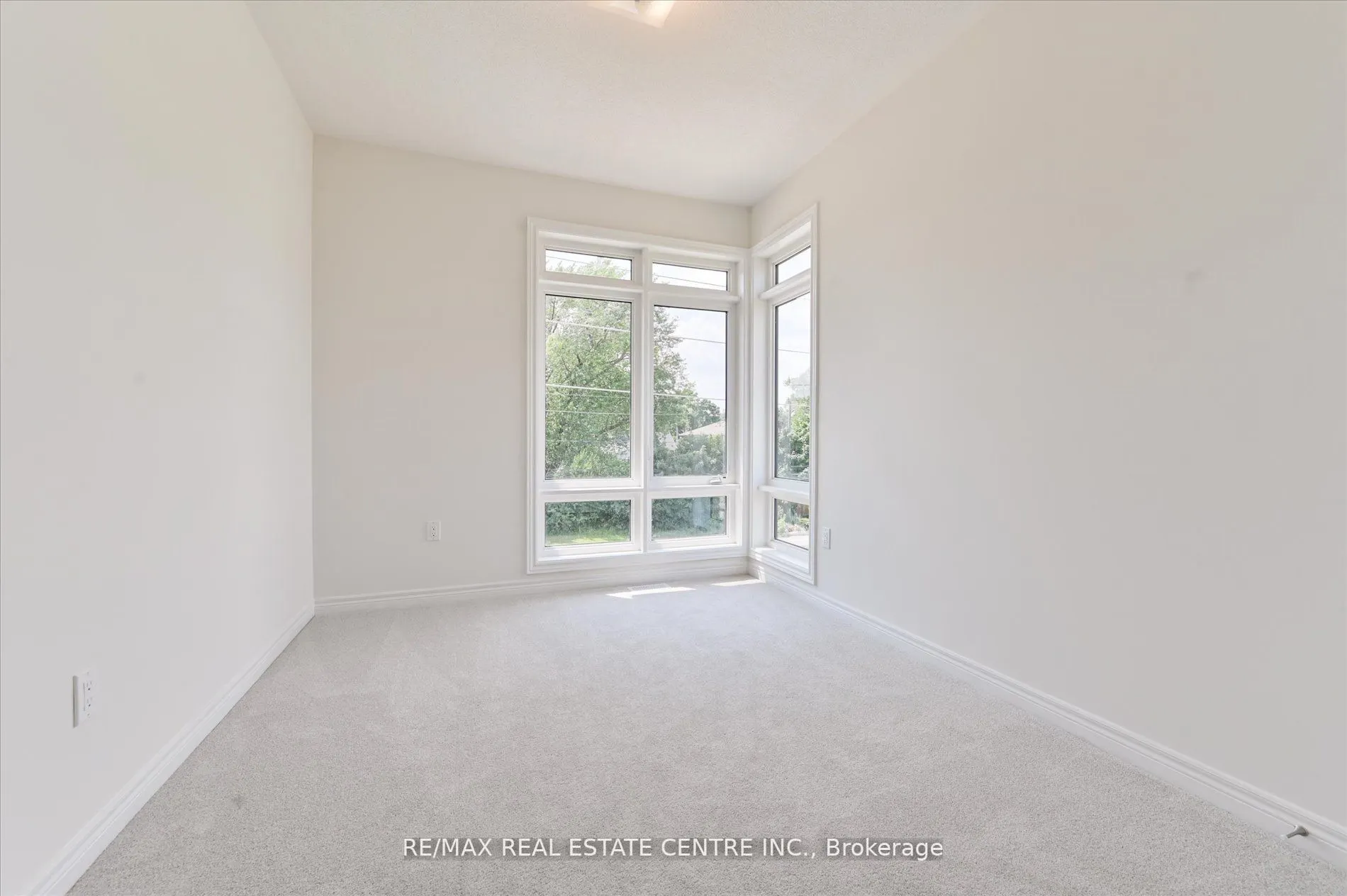 2 Cunliffe Lane