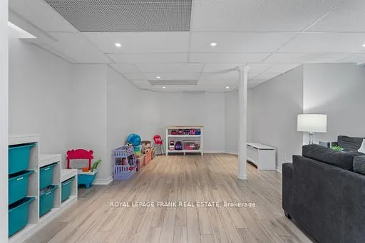 11 Staples Avenue