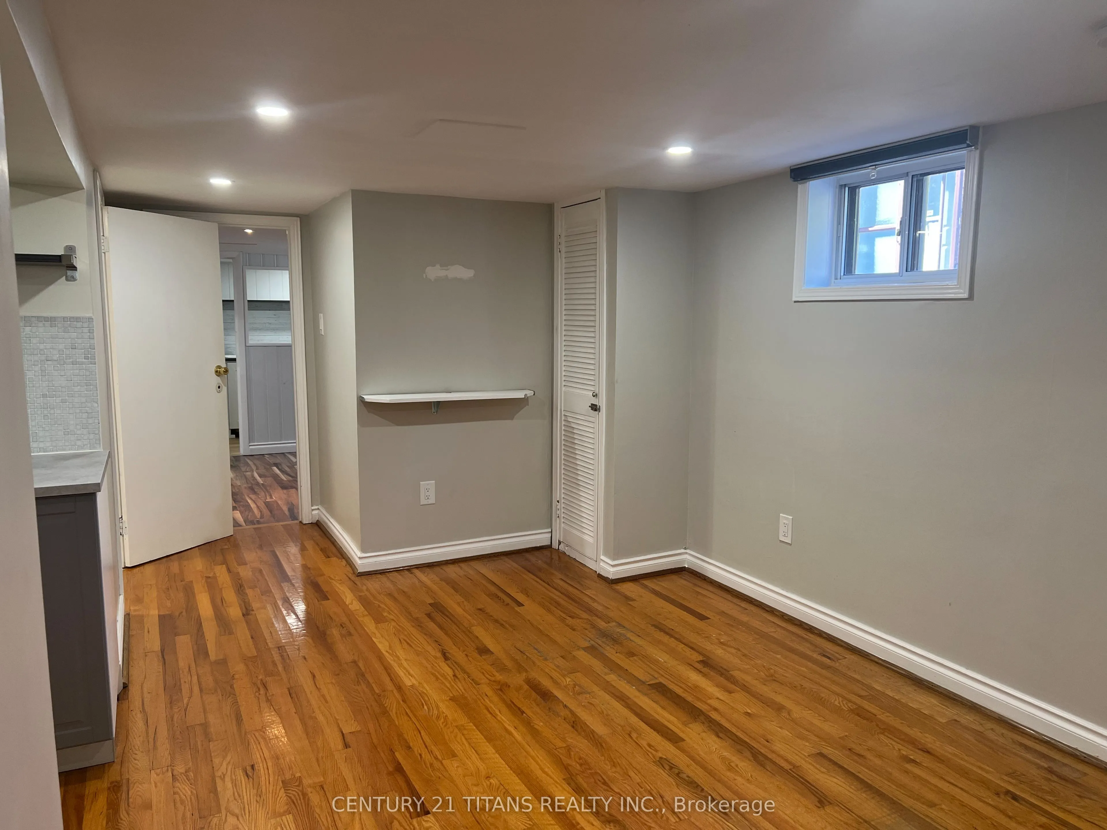 54 Newlands Avenue