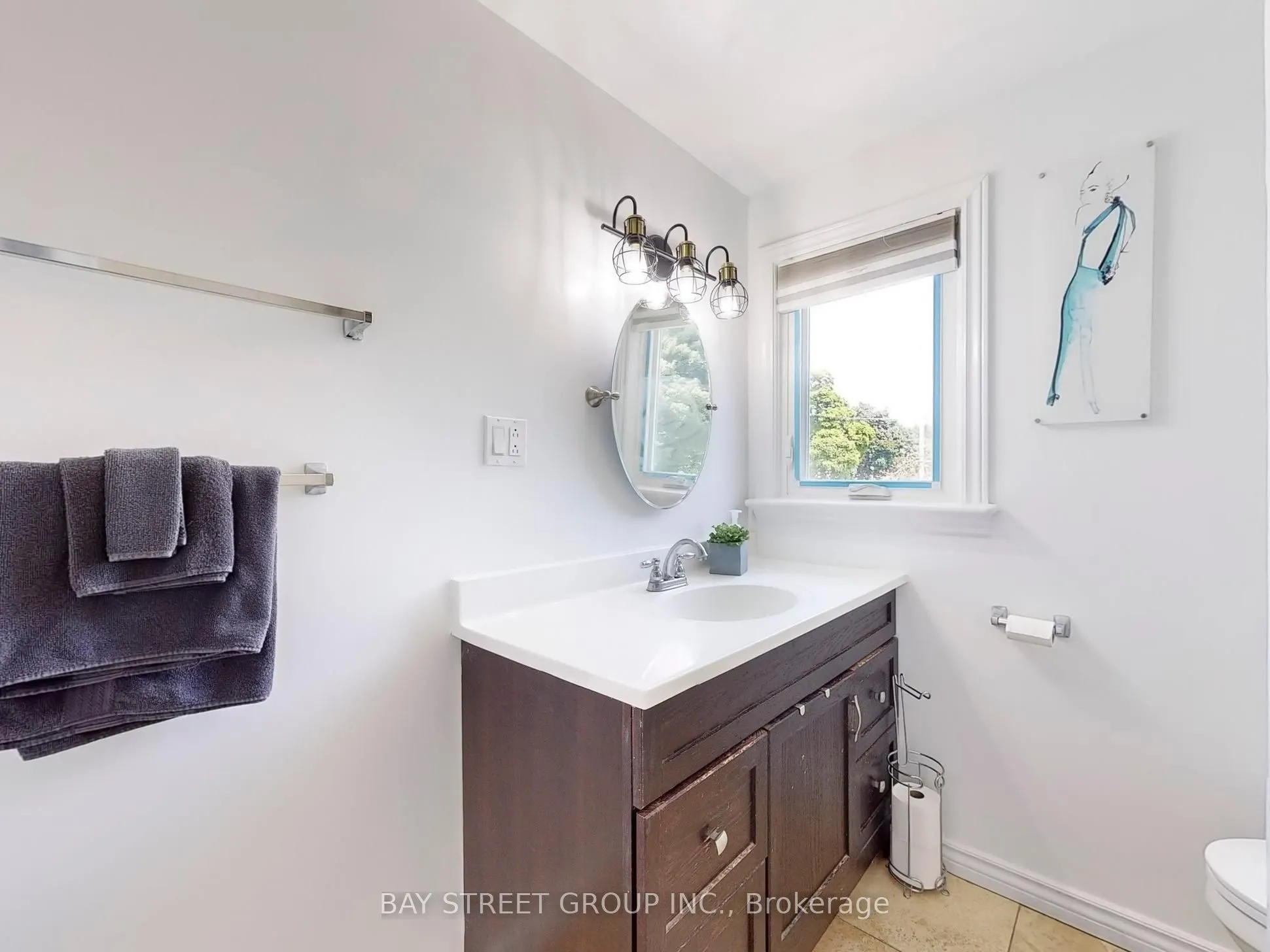 657 Pharmacy Avenue, #Main