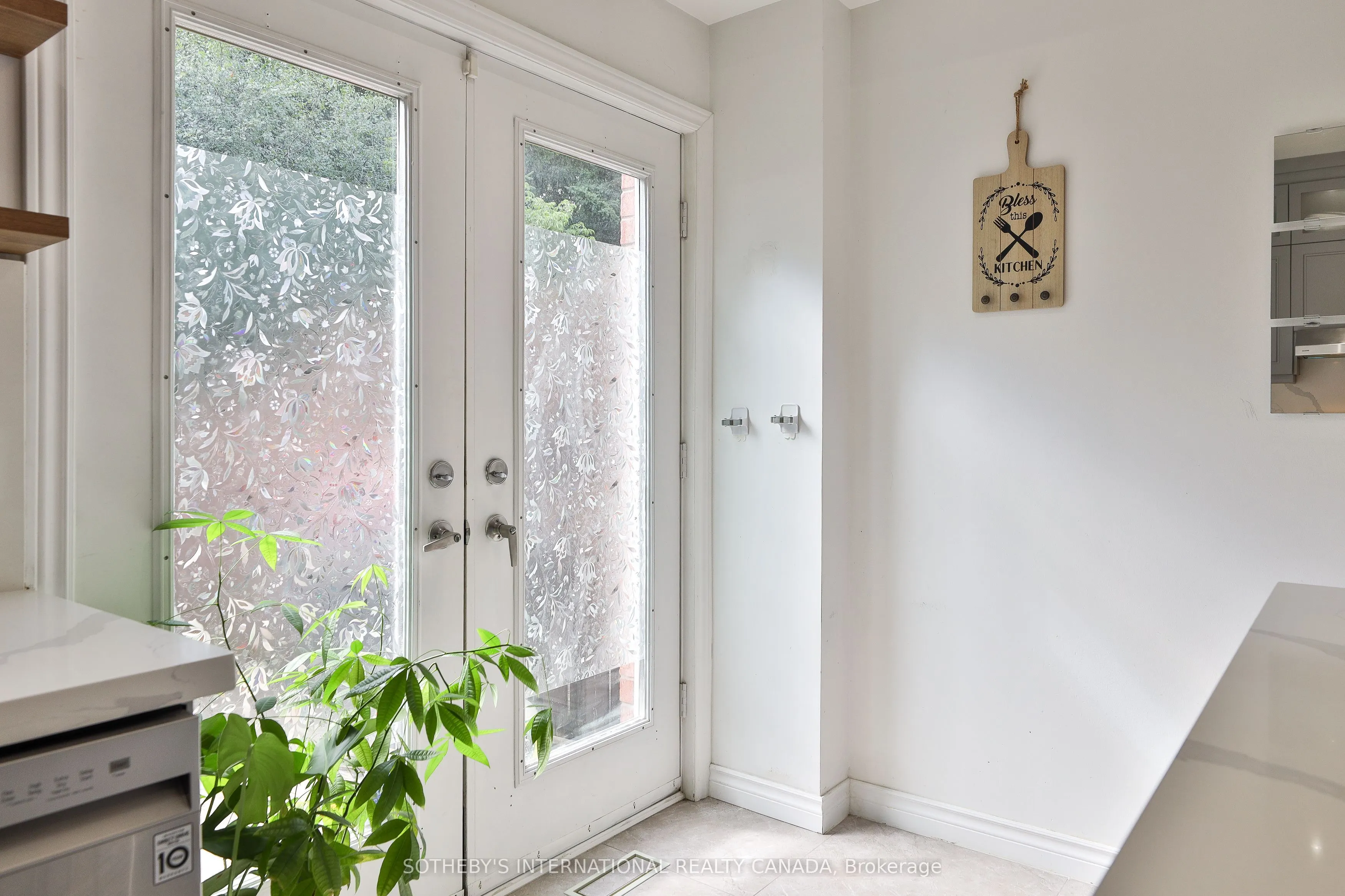 1330 Altona Road, #21