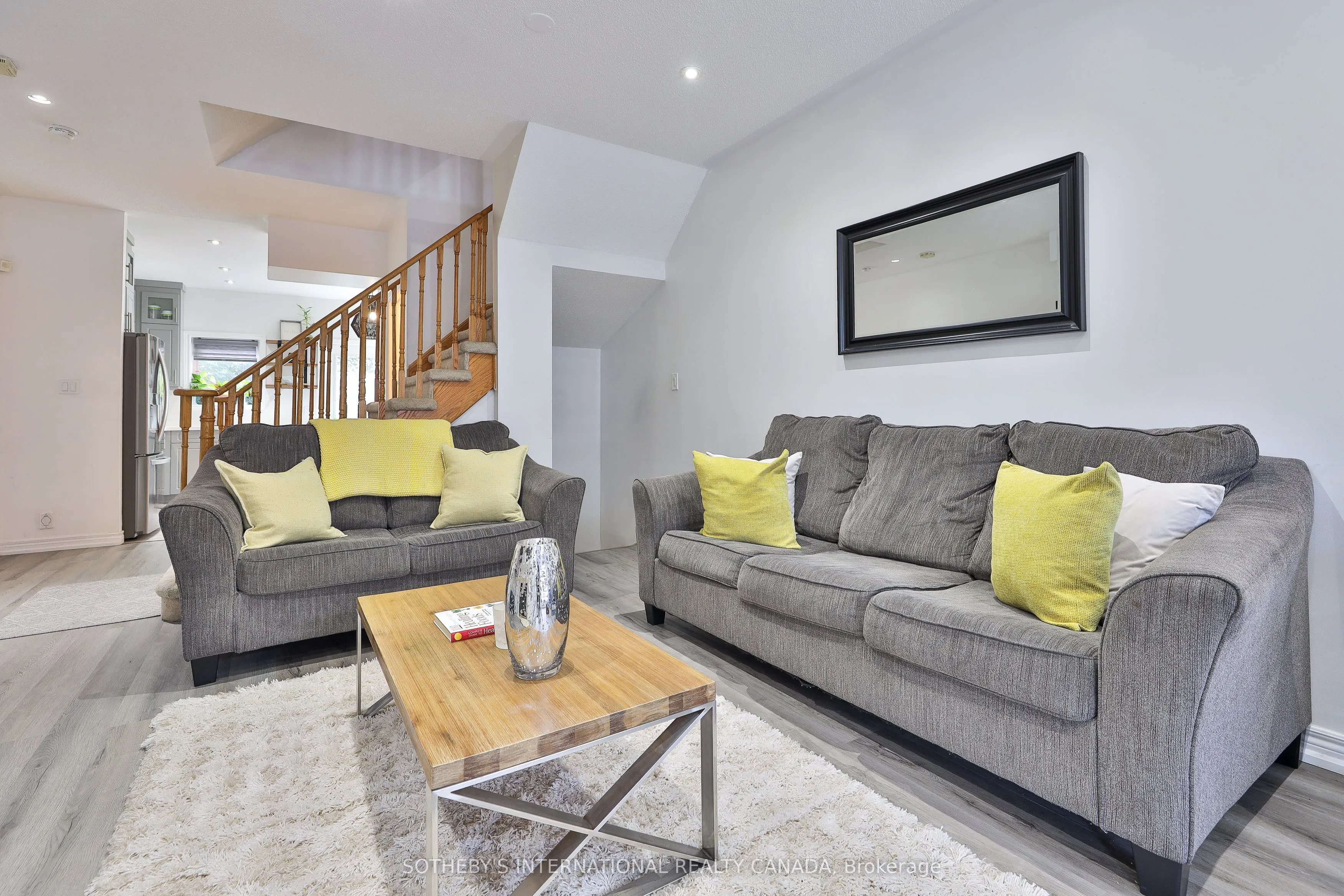1330 Altona Road, #21