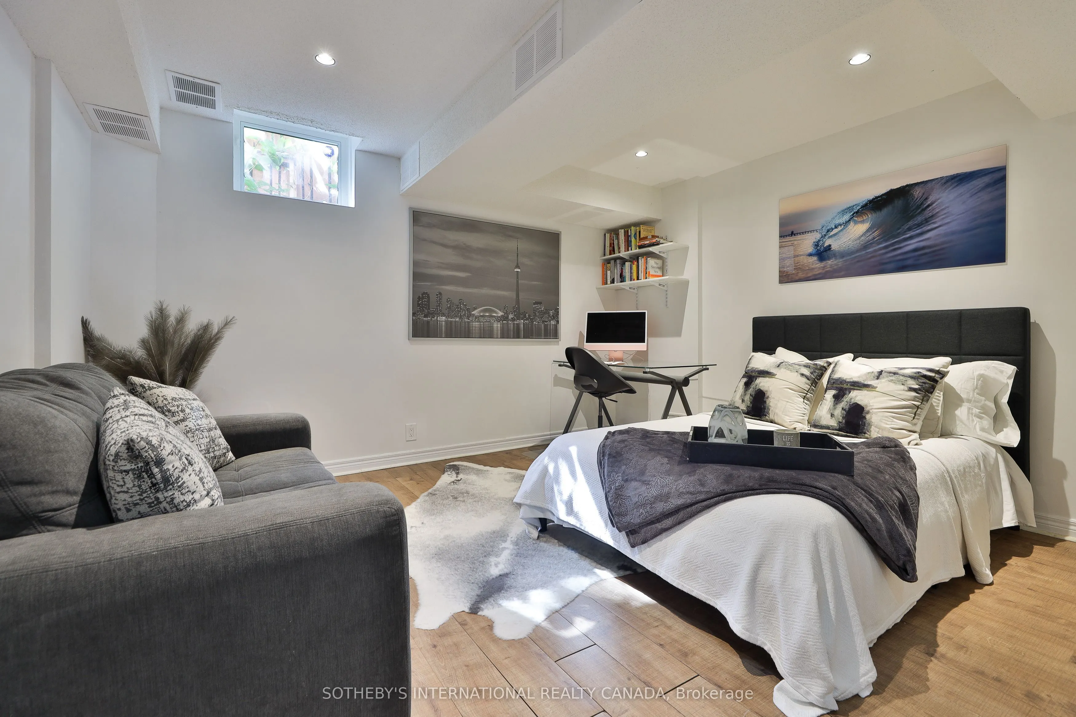 1330 Altona Road, #21