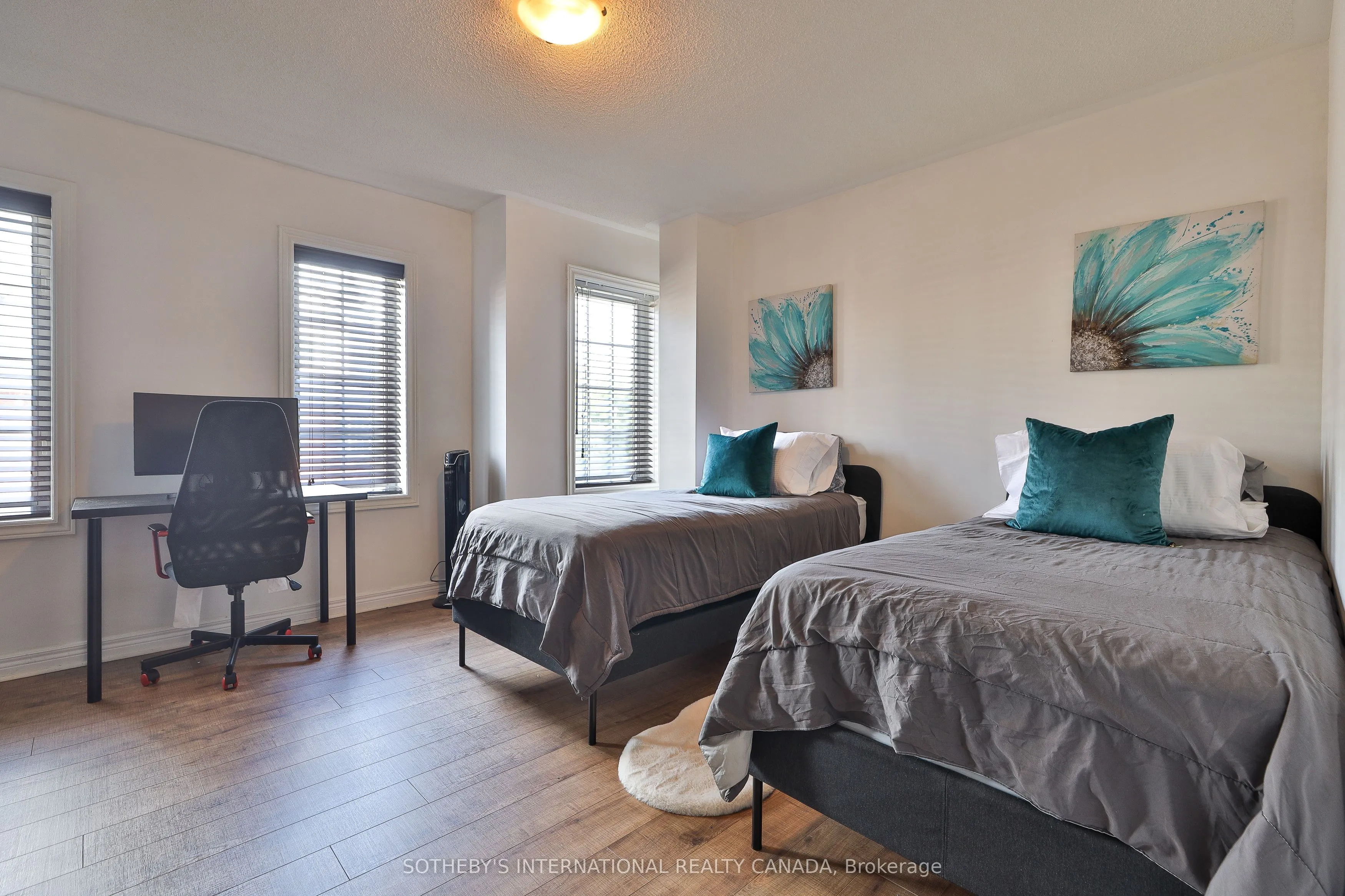 1330 Altona Road, #21