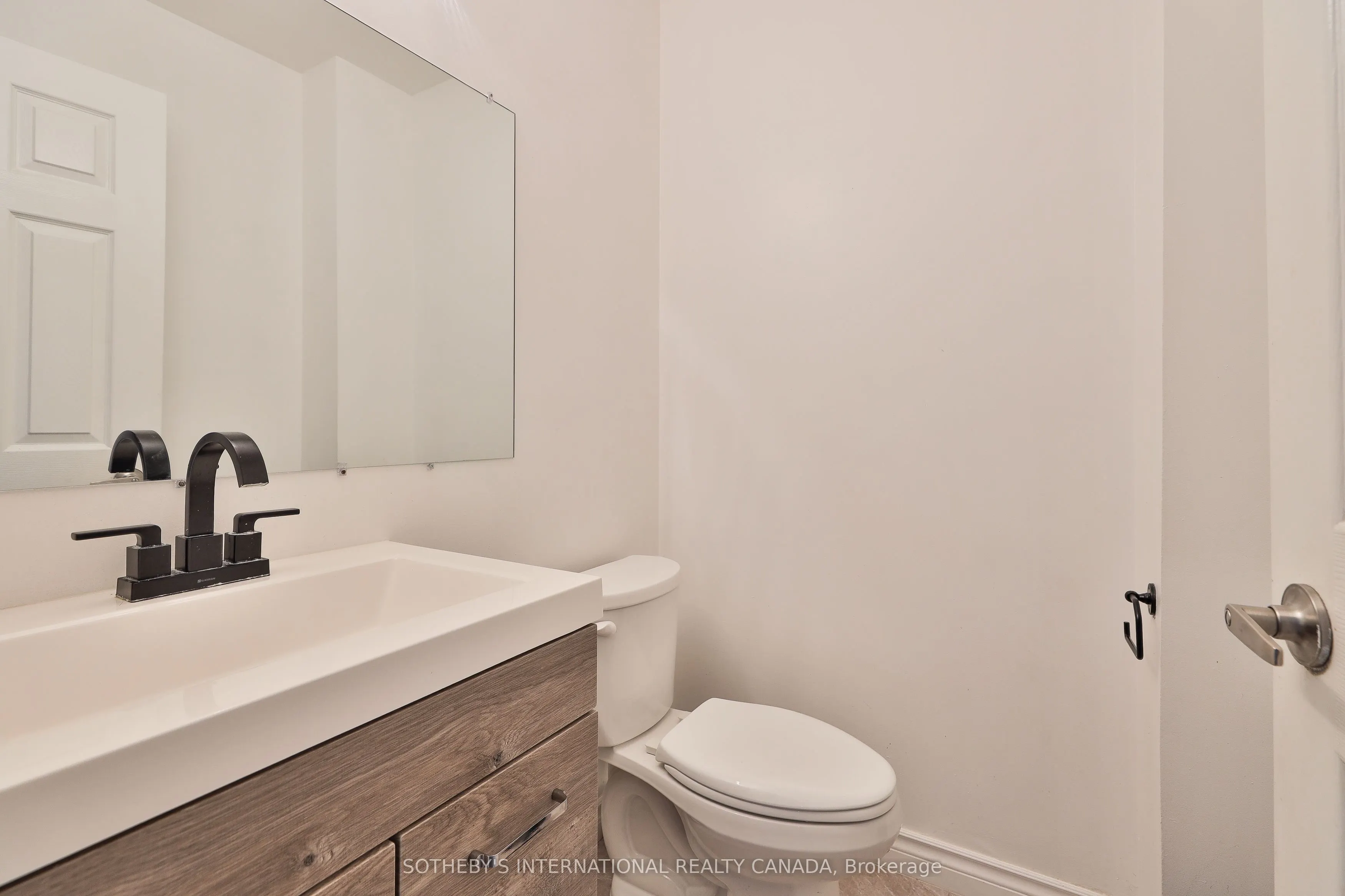 1330 Altona Road, #21