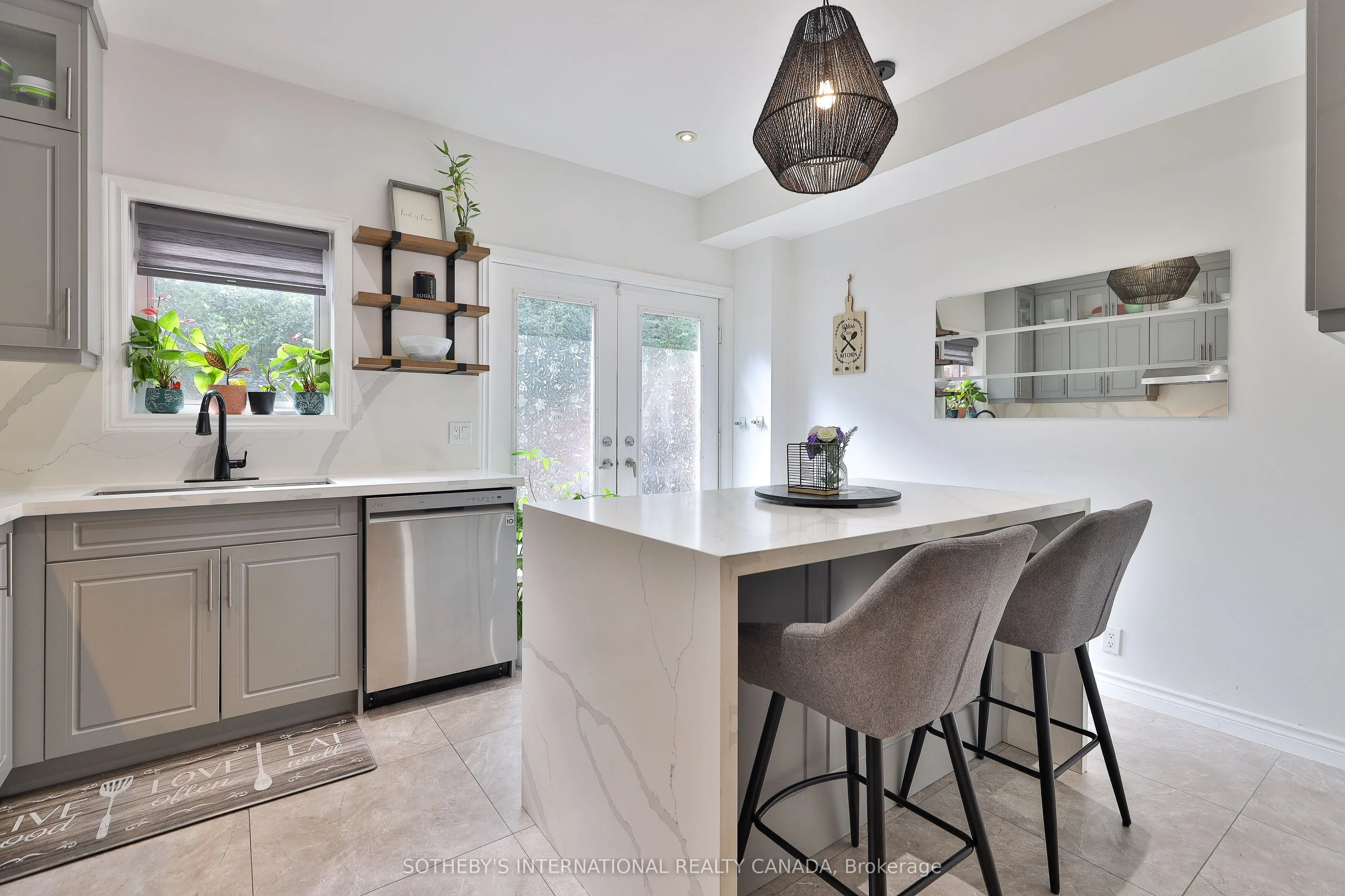 1330 Altona Road, #21