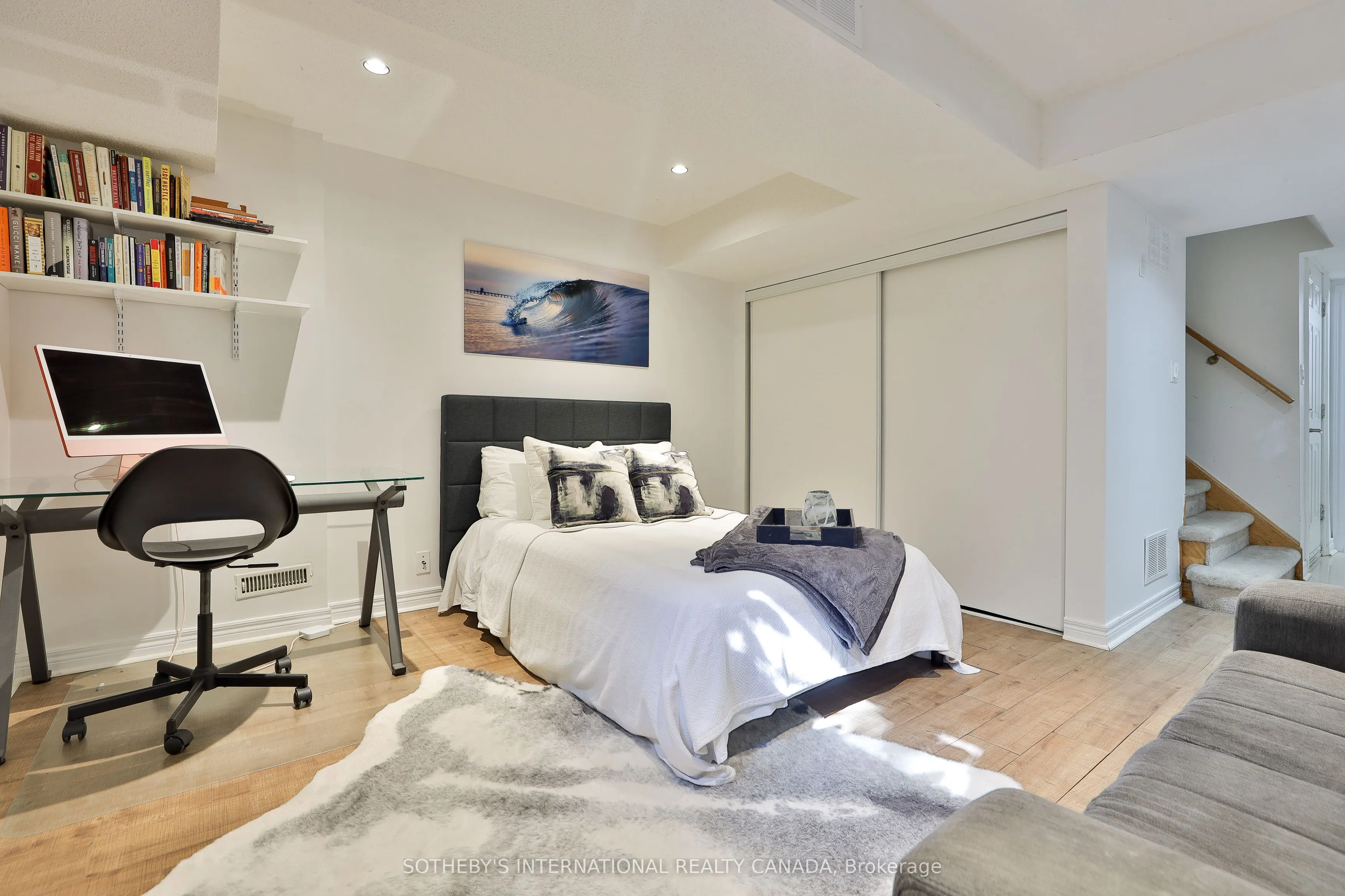 1330 Altona Road, #21